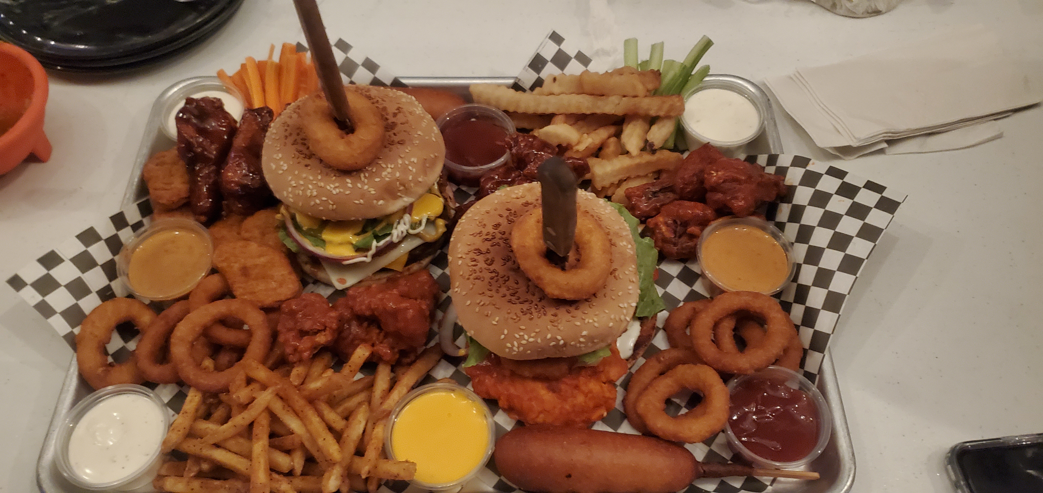 Mariscos & Burger "El Seven 7" image 4