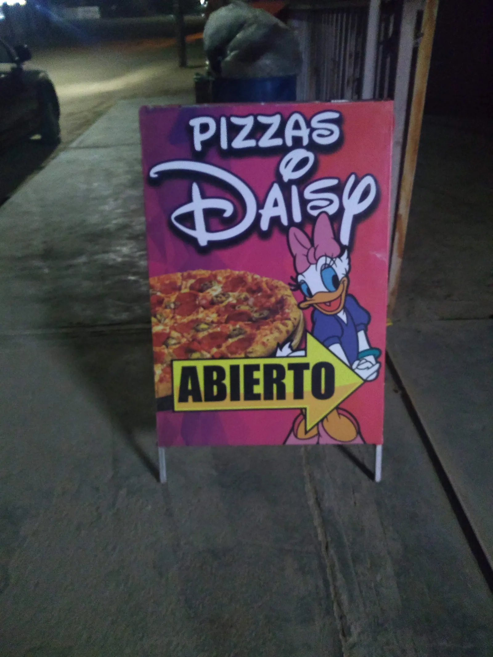 Pizza Daisy image 5
