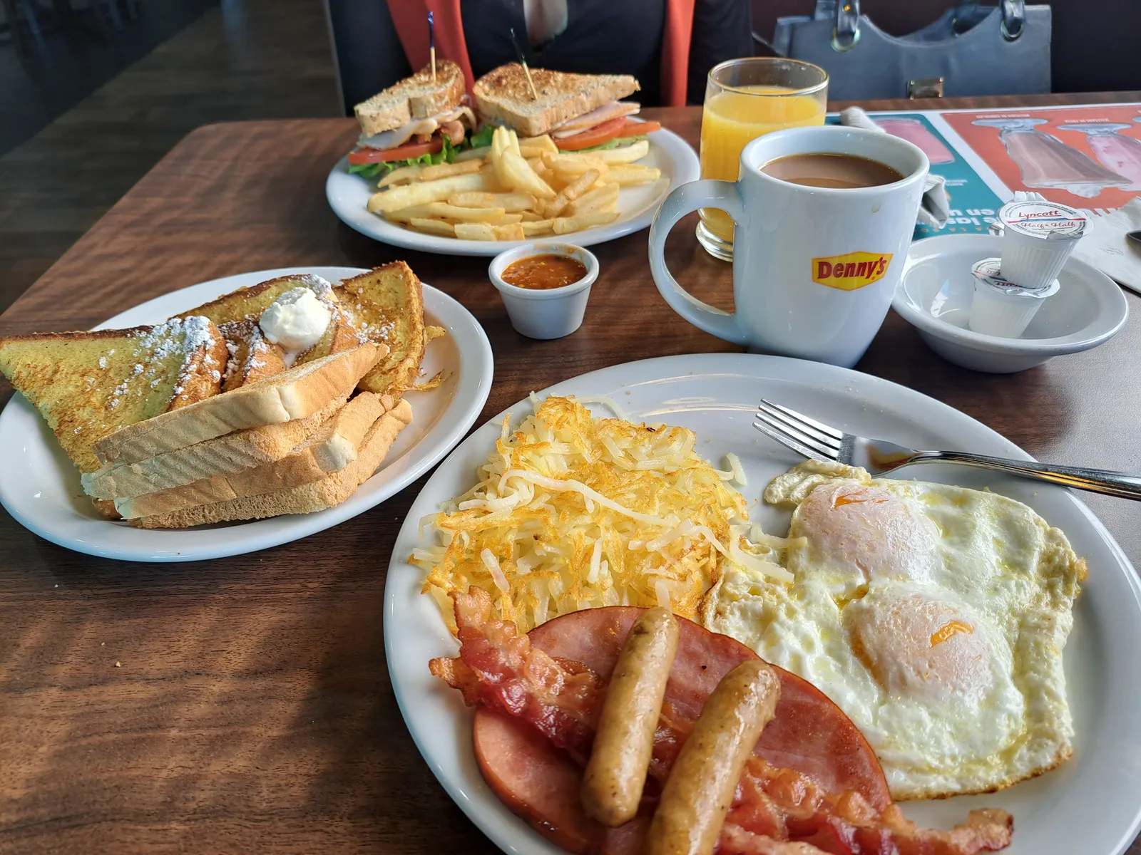 Denny's image 2