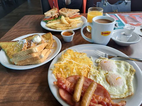 Denny's image 2