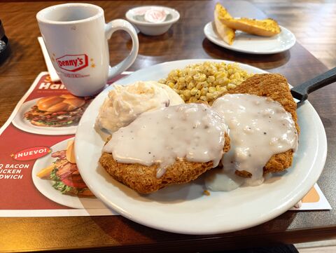Denny's image 3
