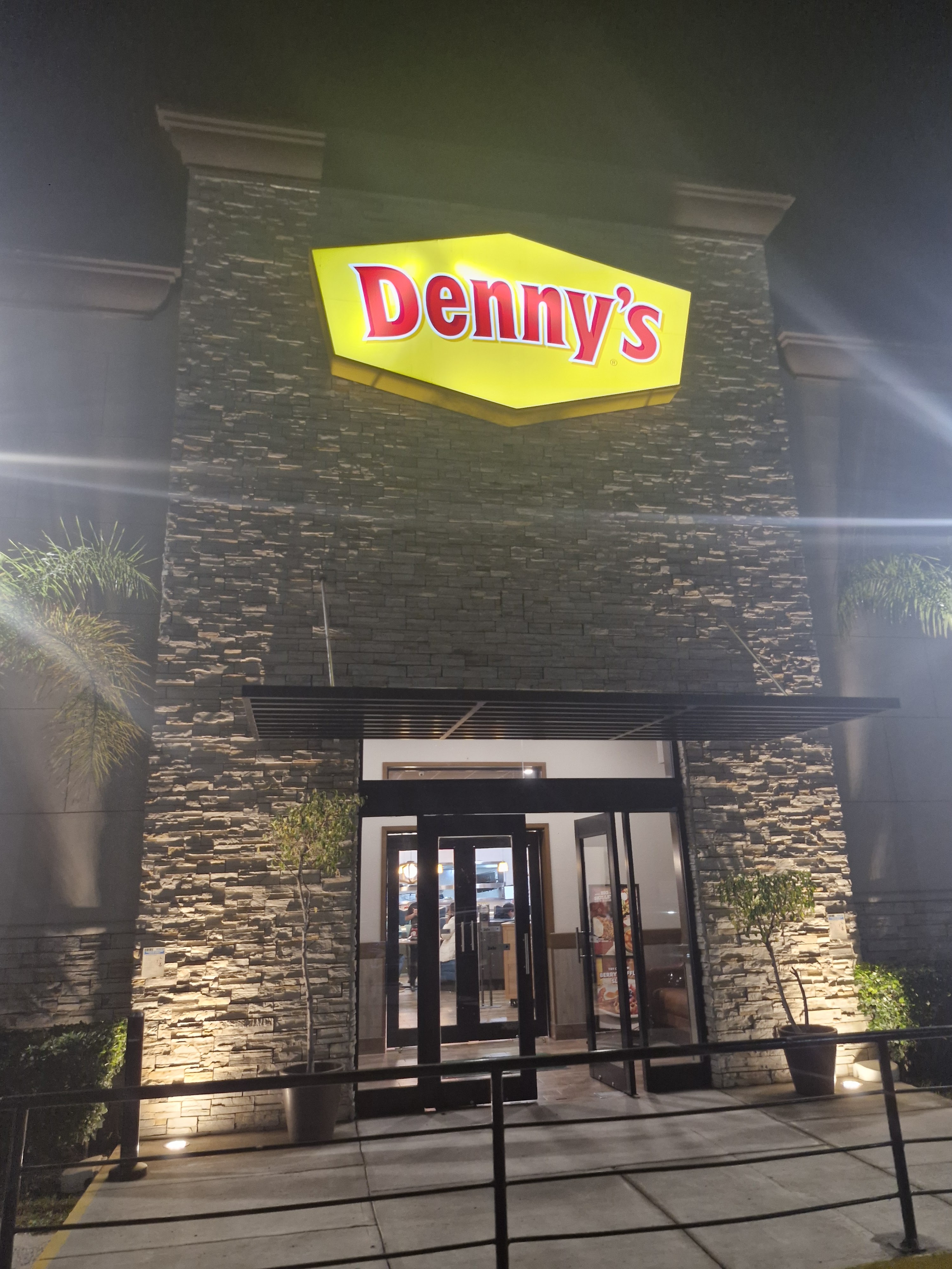 Denny's image 10