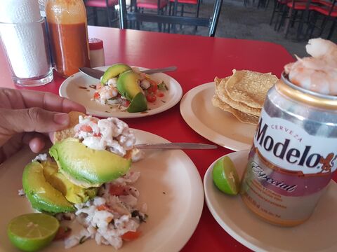 Mariscos El Chato image 1
