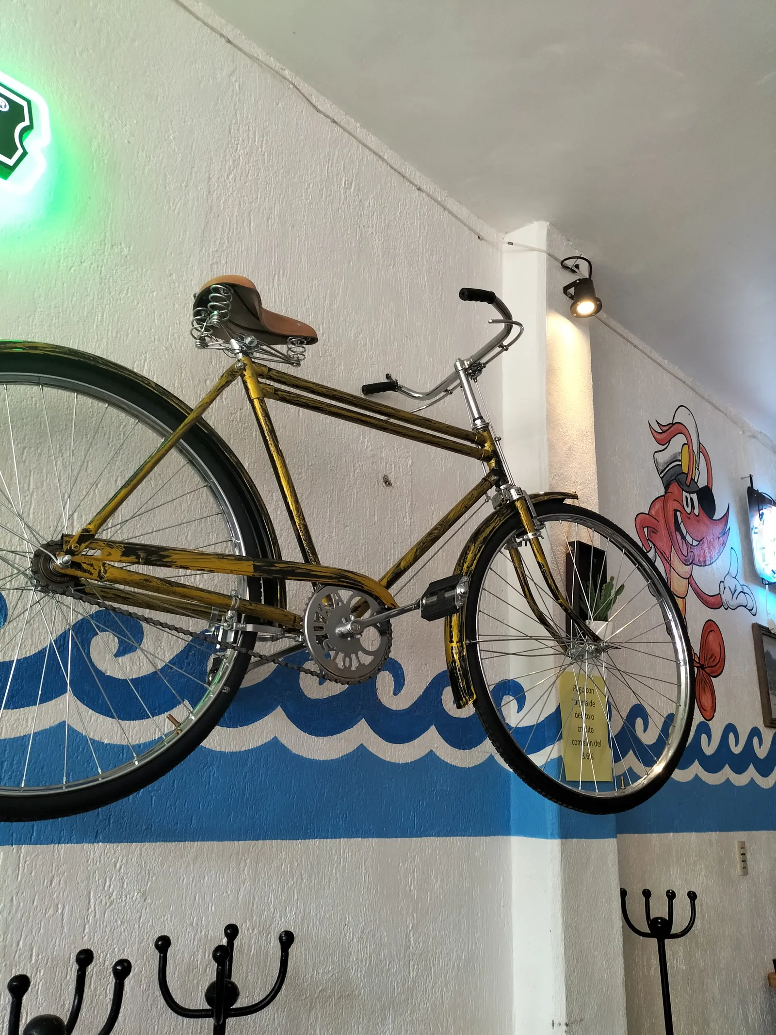 Mariscos La Bahía image 9