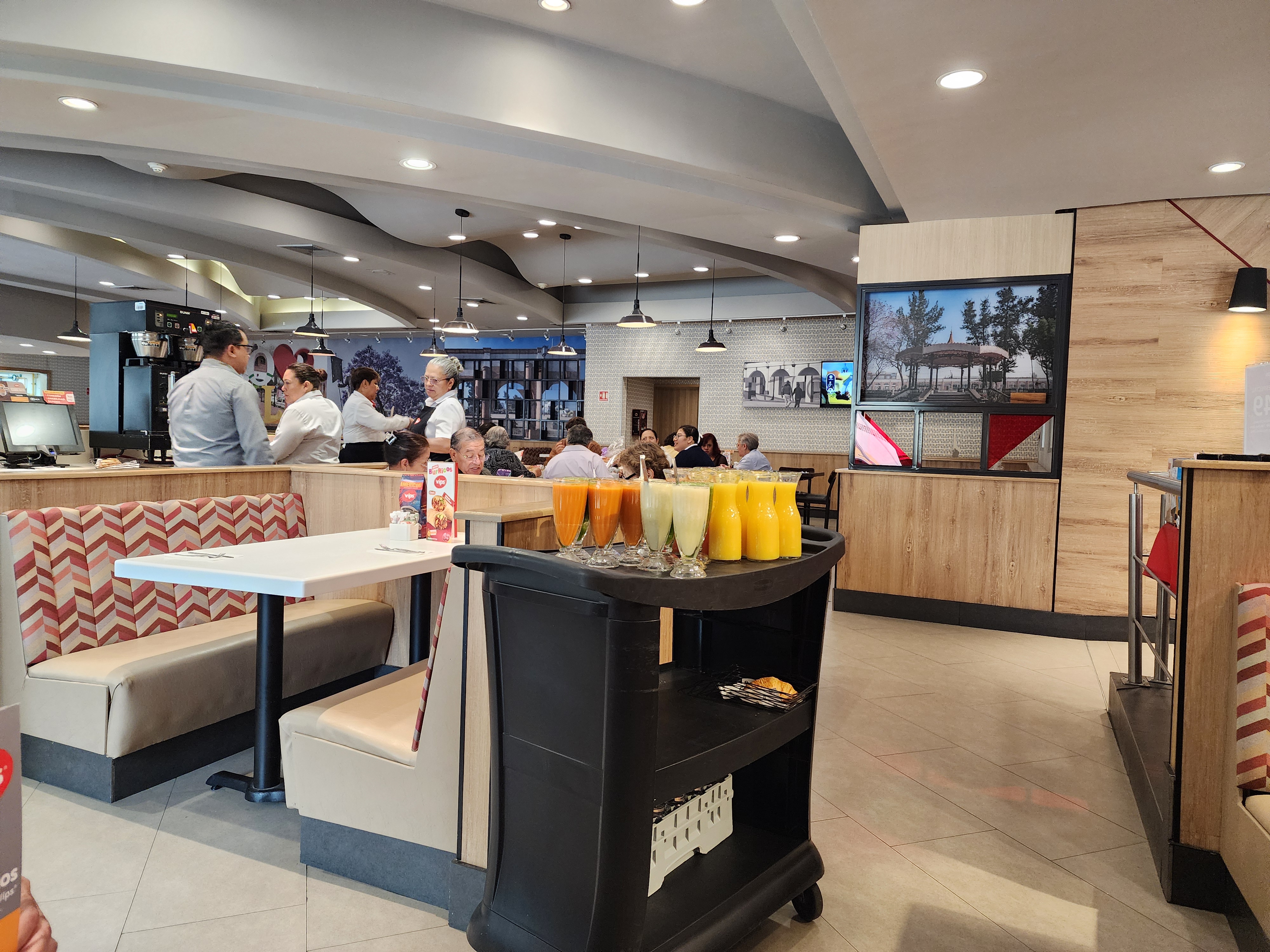 Vips Fuentes Del Valle image 4