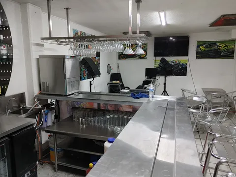 RESTAURANTE, SNACK & BAR CLANDESTINO GARAGE image 4