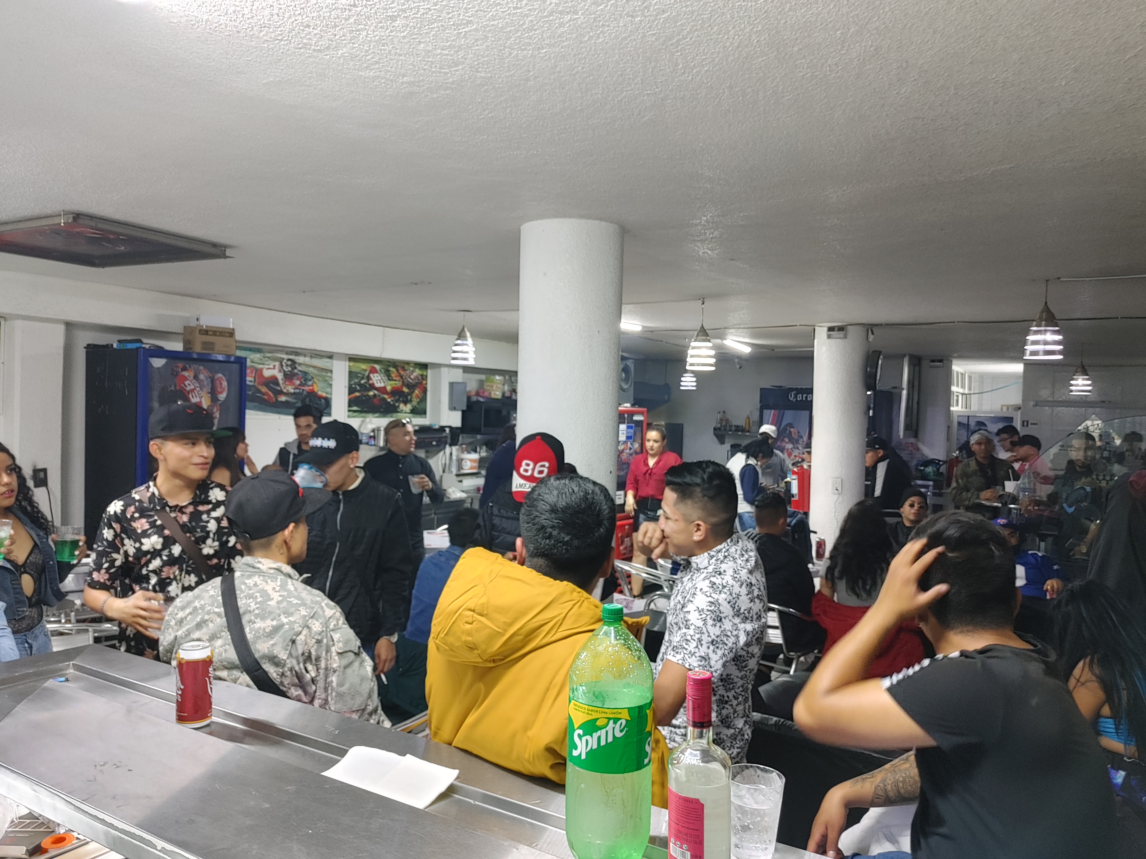 RESTAURANTE, SNACK & BAR CLANDESTINO GARAGE image 5