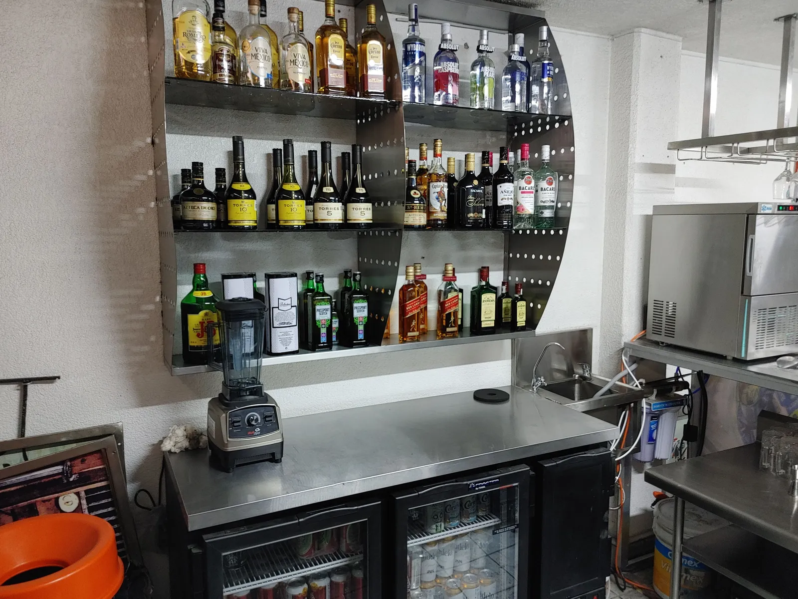 RESTAURANTE, SNACK & BAR CLANDESTINO GARAGE image 6