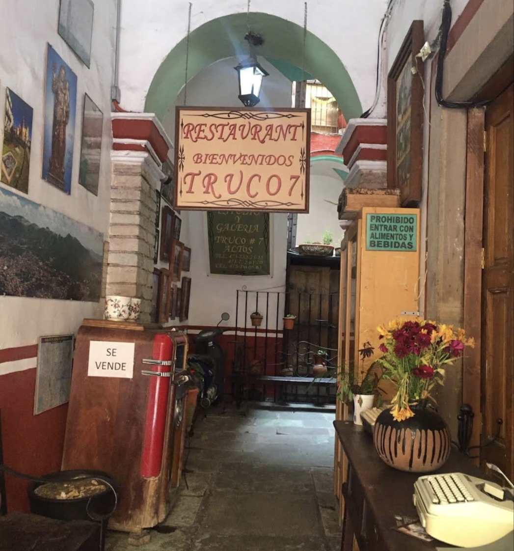 Truco 7 Restaurant image 1