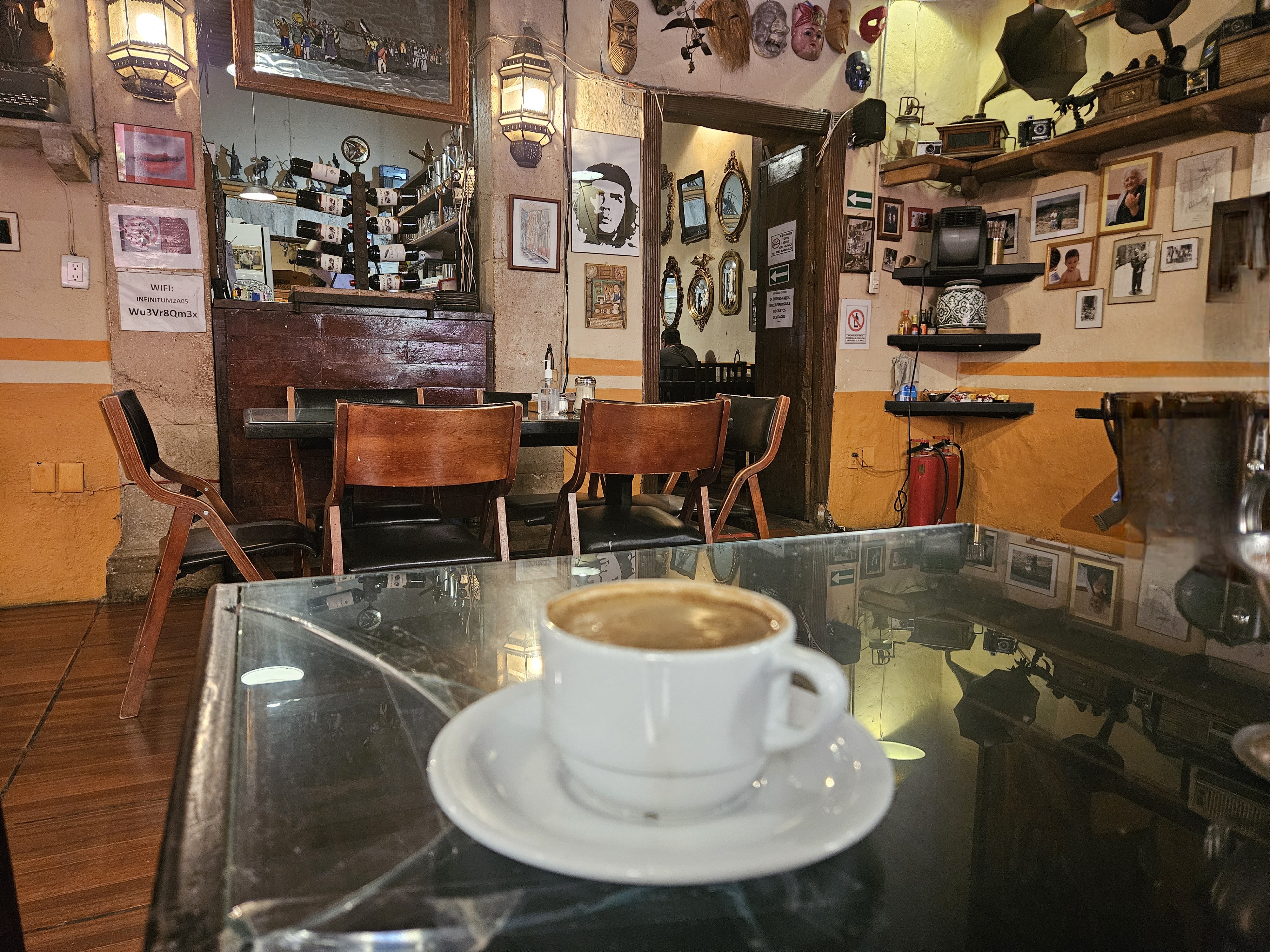 Truco 7 Restaurant image 4