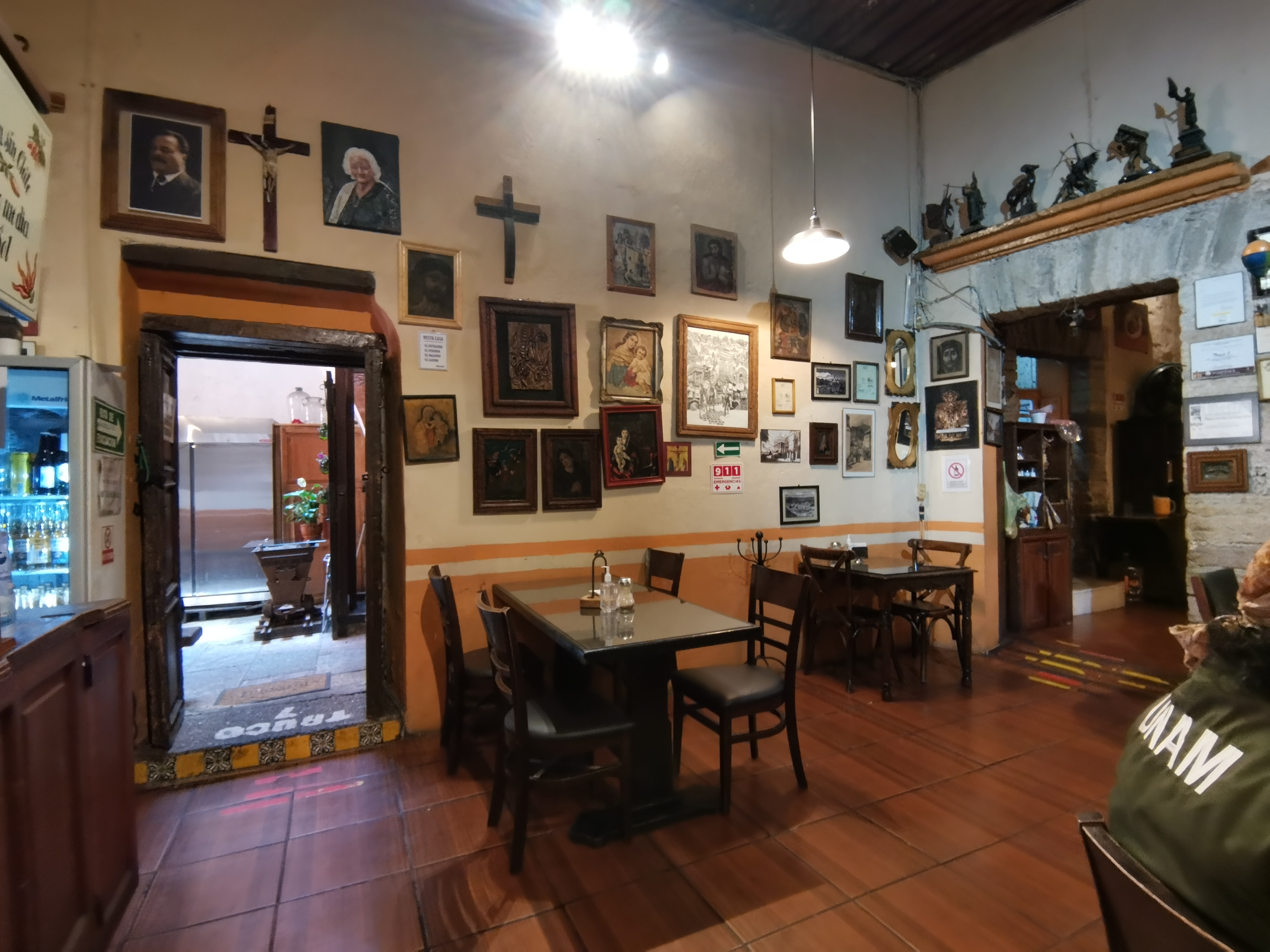 Truco 7 Restaurant image 10