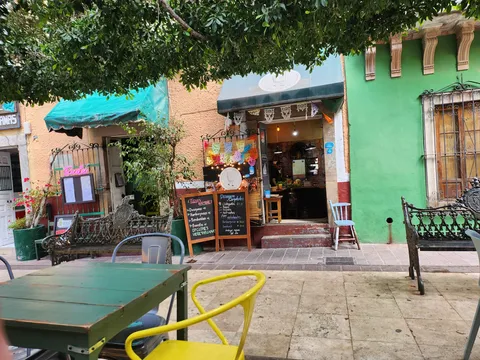 Street Garden image 6