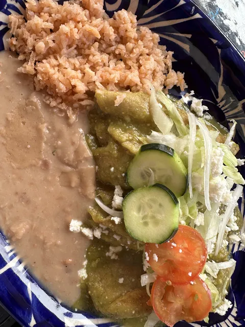 Fonda las cazuelas con Fina image 3