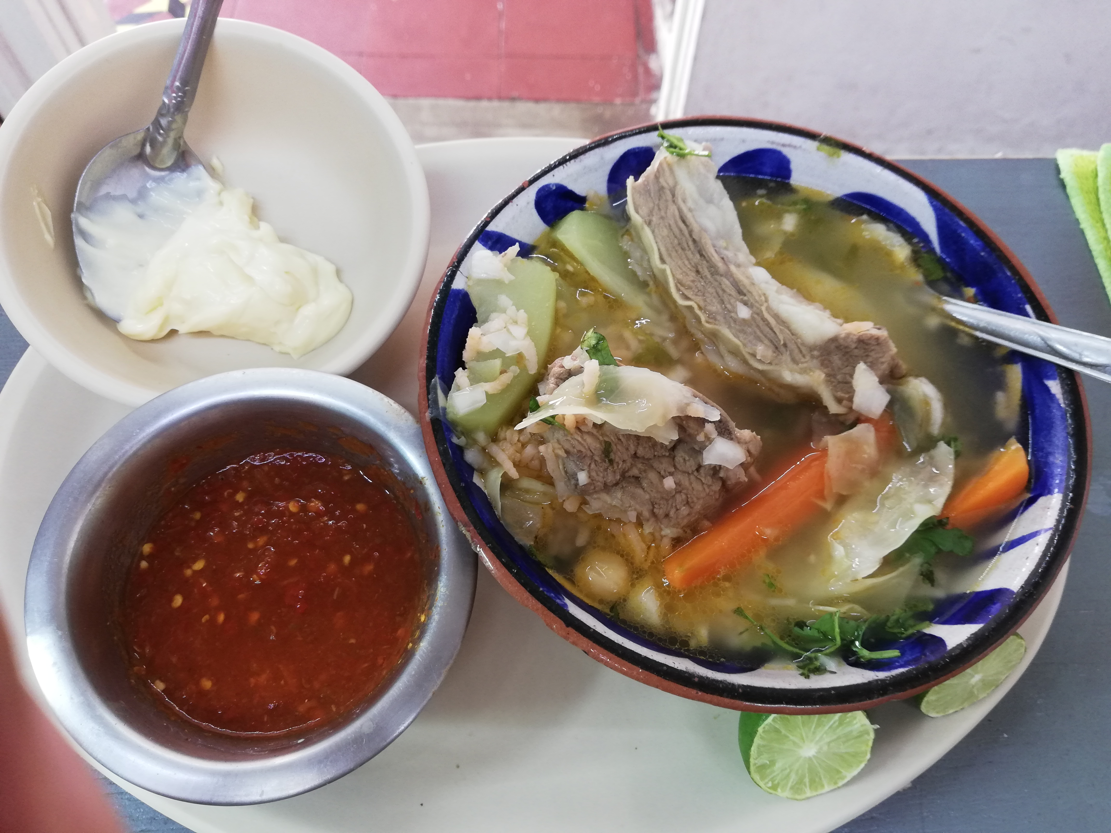 Fonda las cazuelas con Fina image 4