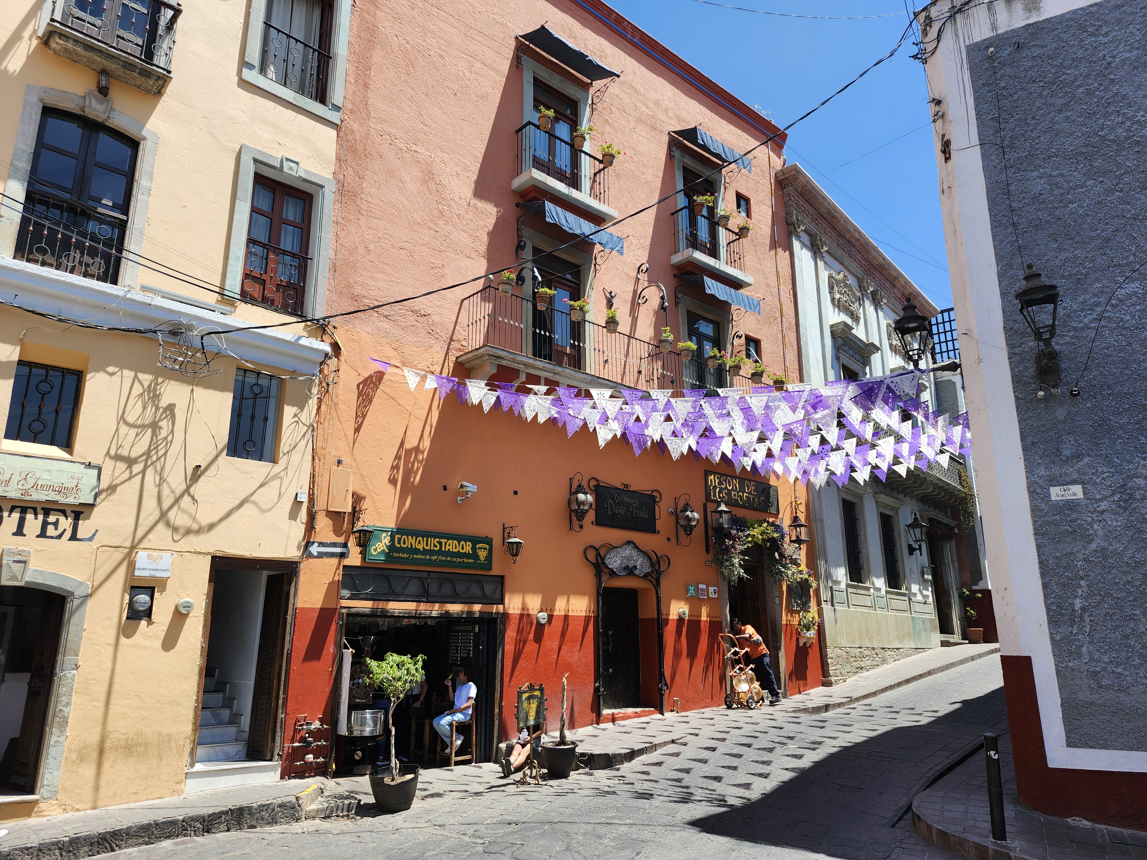 La Taberna de Diego y Frida Restaurant-Bar image 3