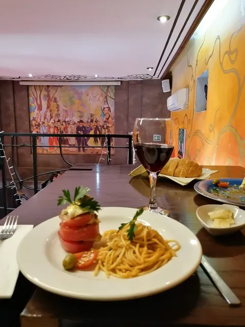 La Taberna de Diego y Frida Restaurant-Bar image 5
