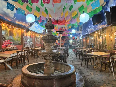 Los Ponchos image 6