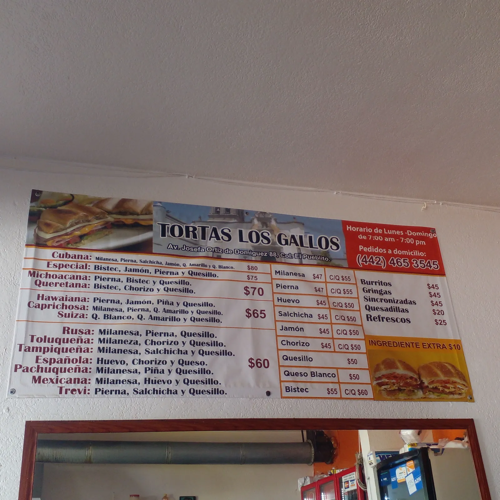Tortas Los Gallos image 2
