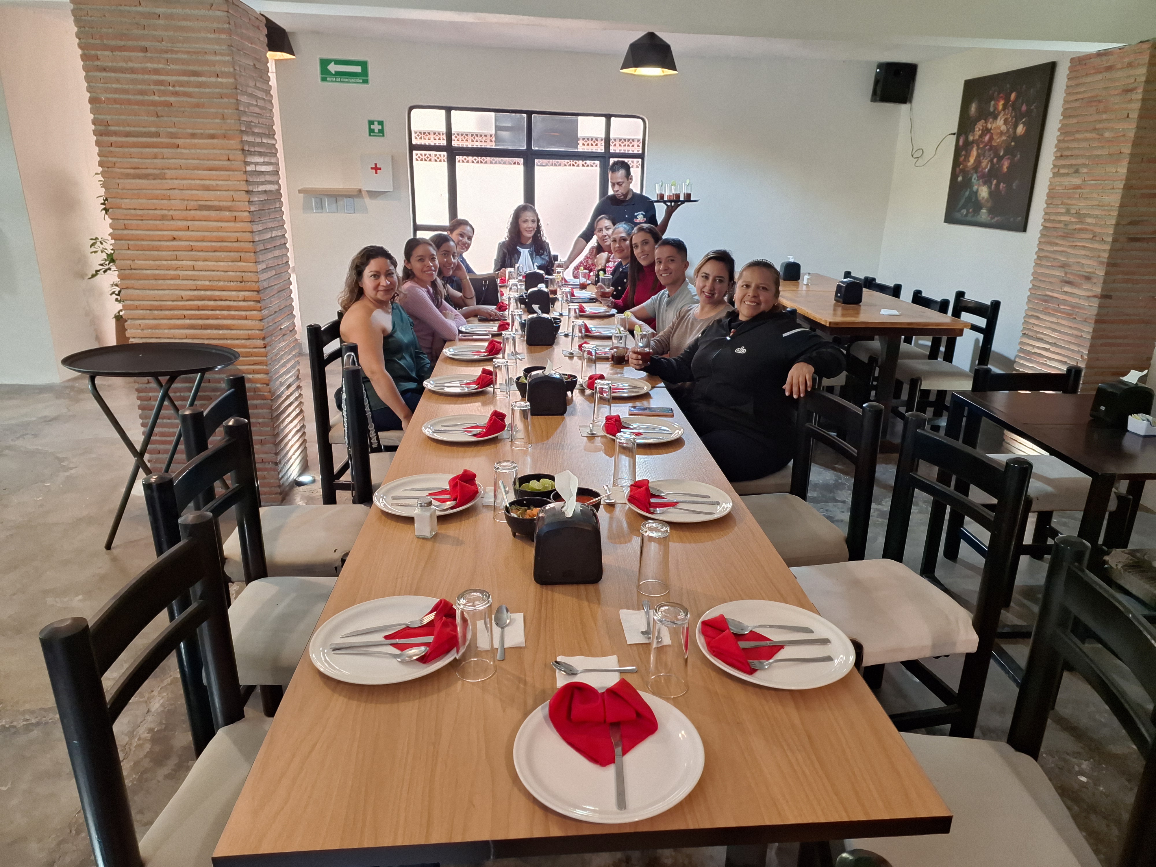 RESTAURANTE LAS AGUILAS CORREGIDORA image 1