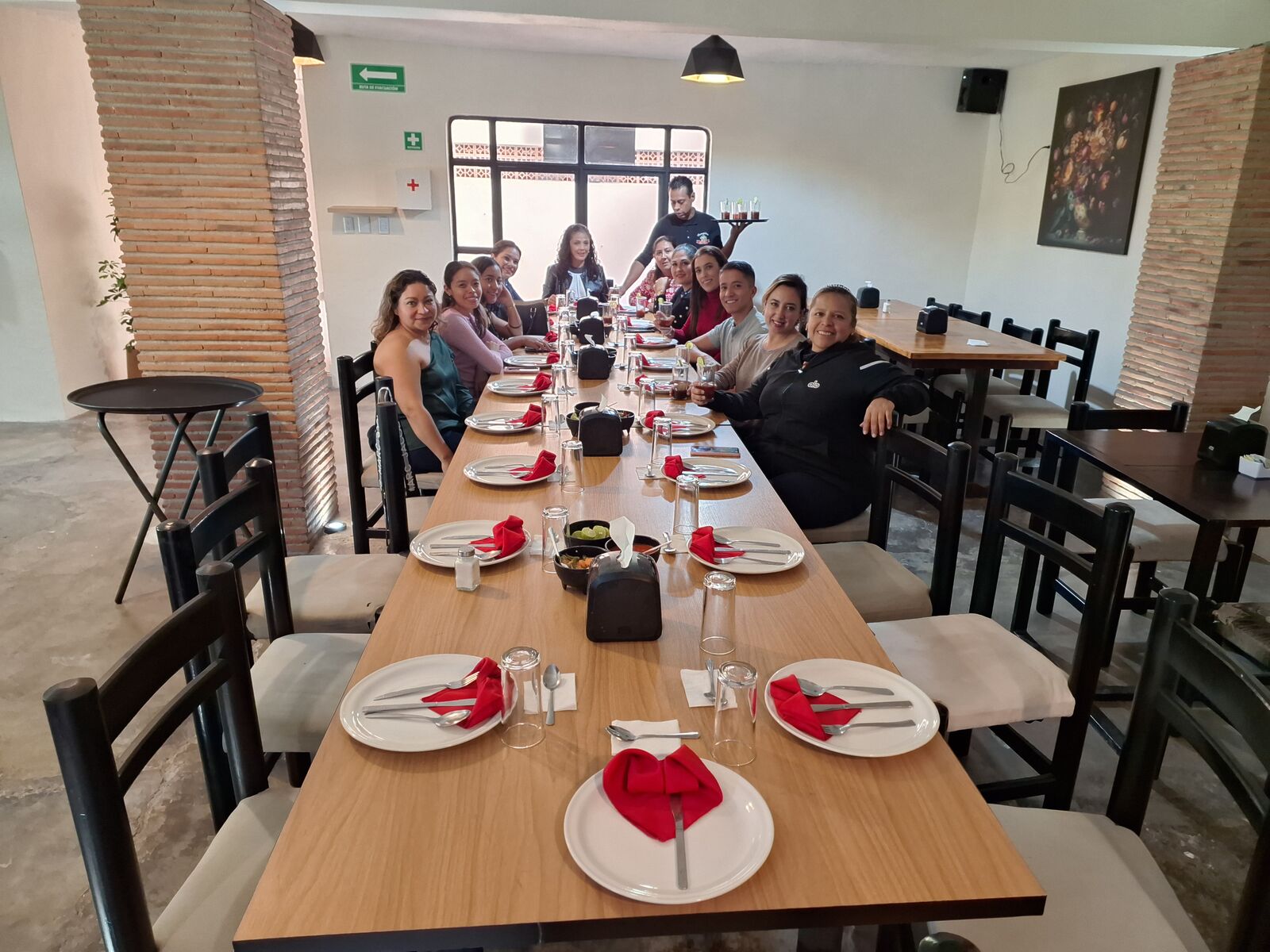 RESTAURANTE LAS AGUILAS CORREGIDORA image 1