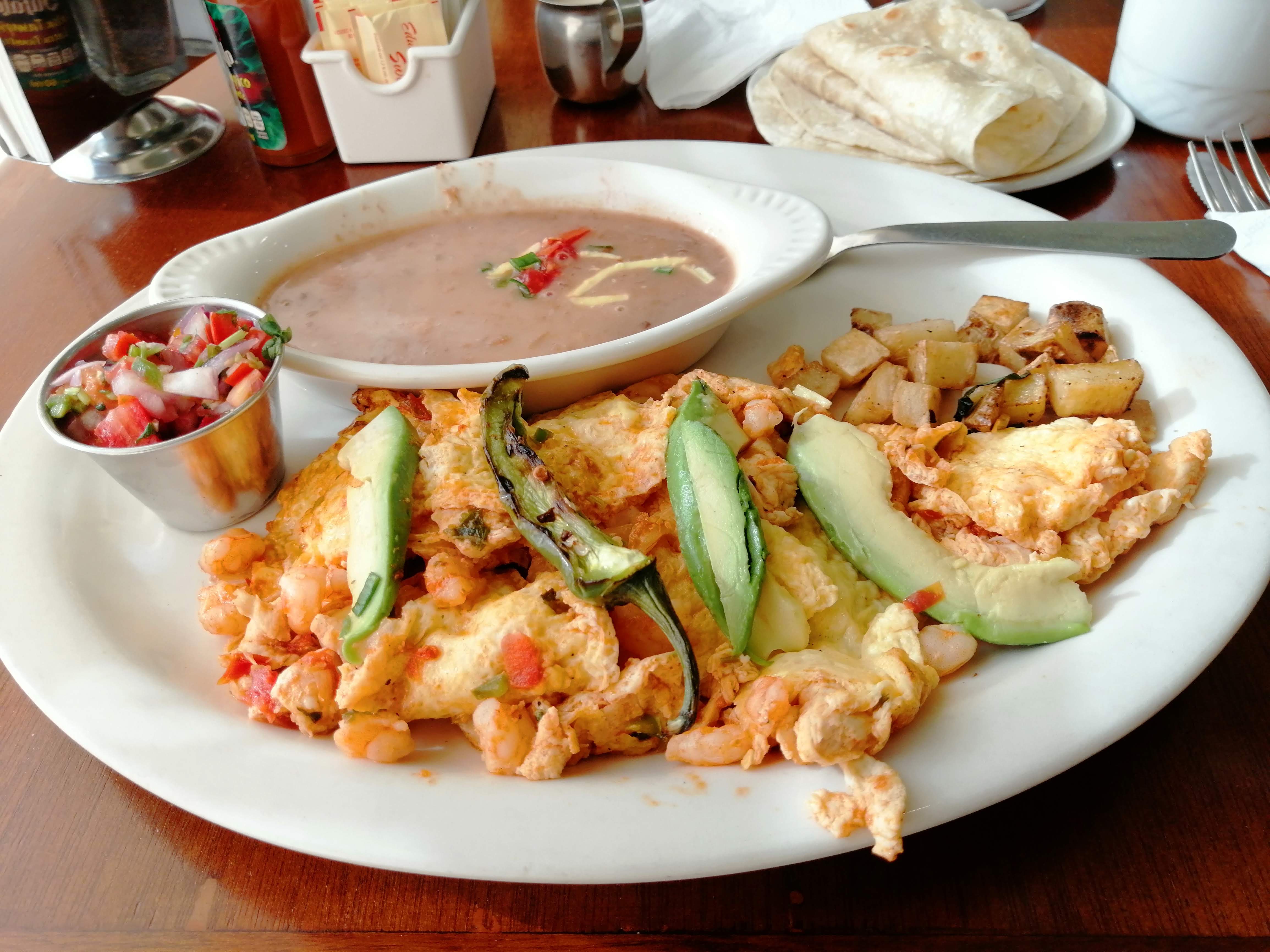 Benny's Restaurant (El Buen Sabor Del Huevo) image 2