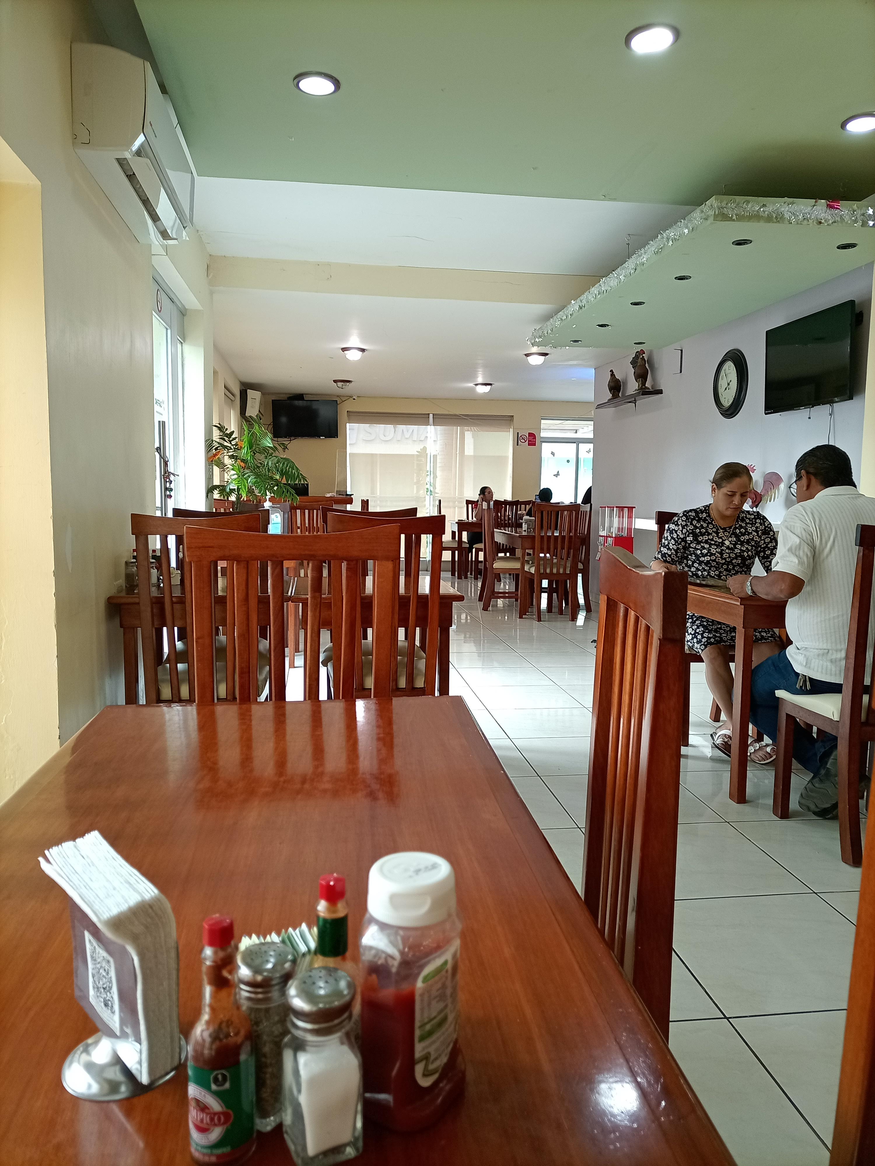 Benny's Restaurant (El Buen Sabor Del Huevo) image 6