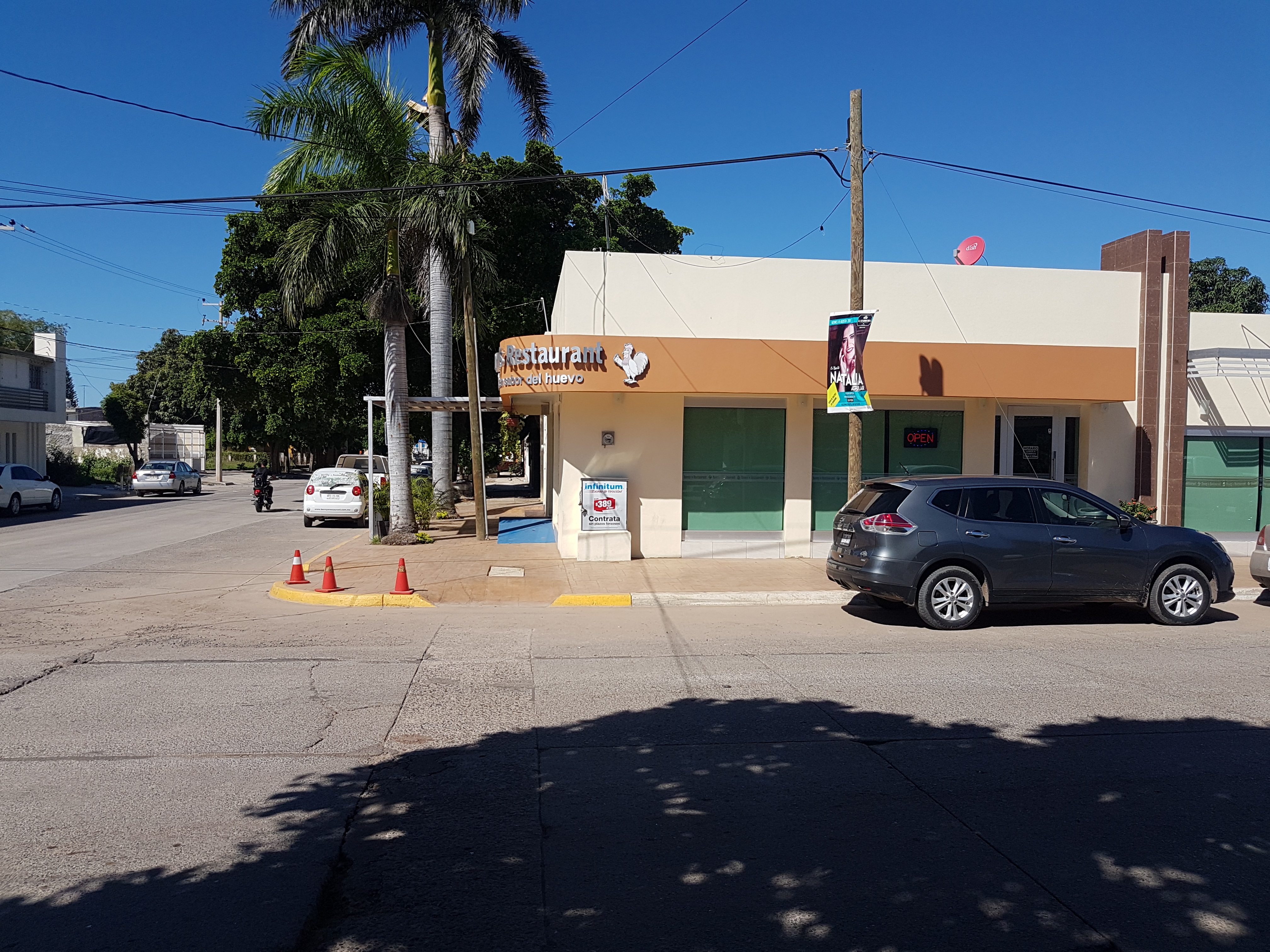 Benny's Restaurant (El Buen Sabor Del Huevo) image 8