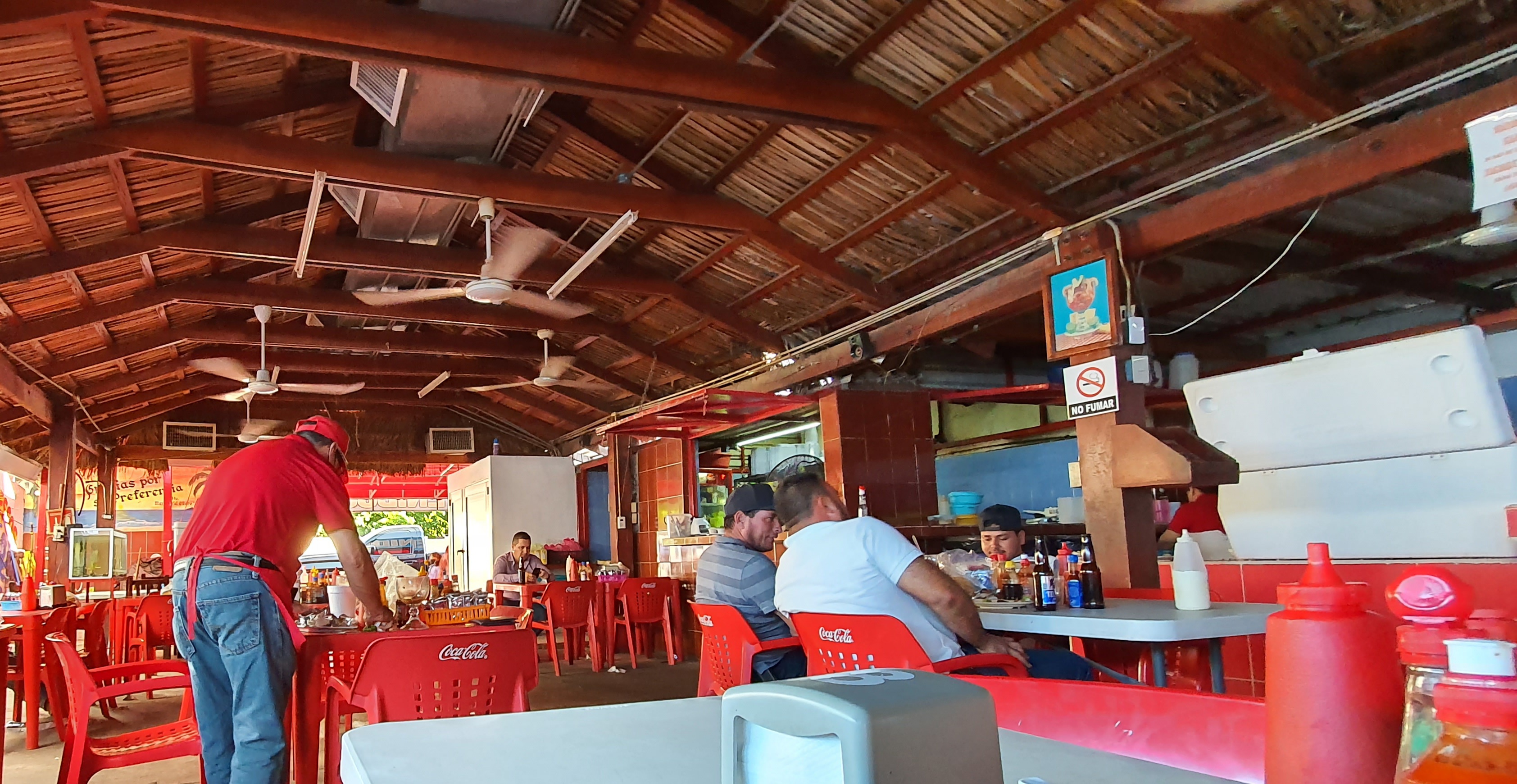 Mariscos El Güero image 1