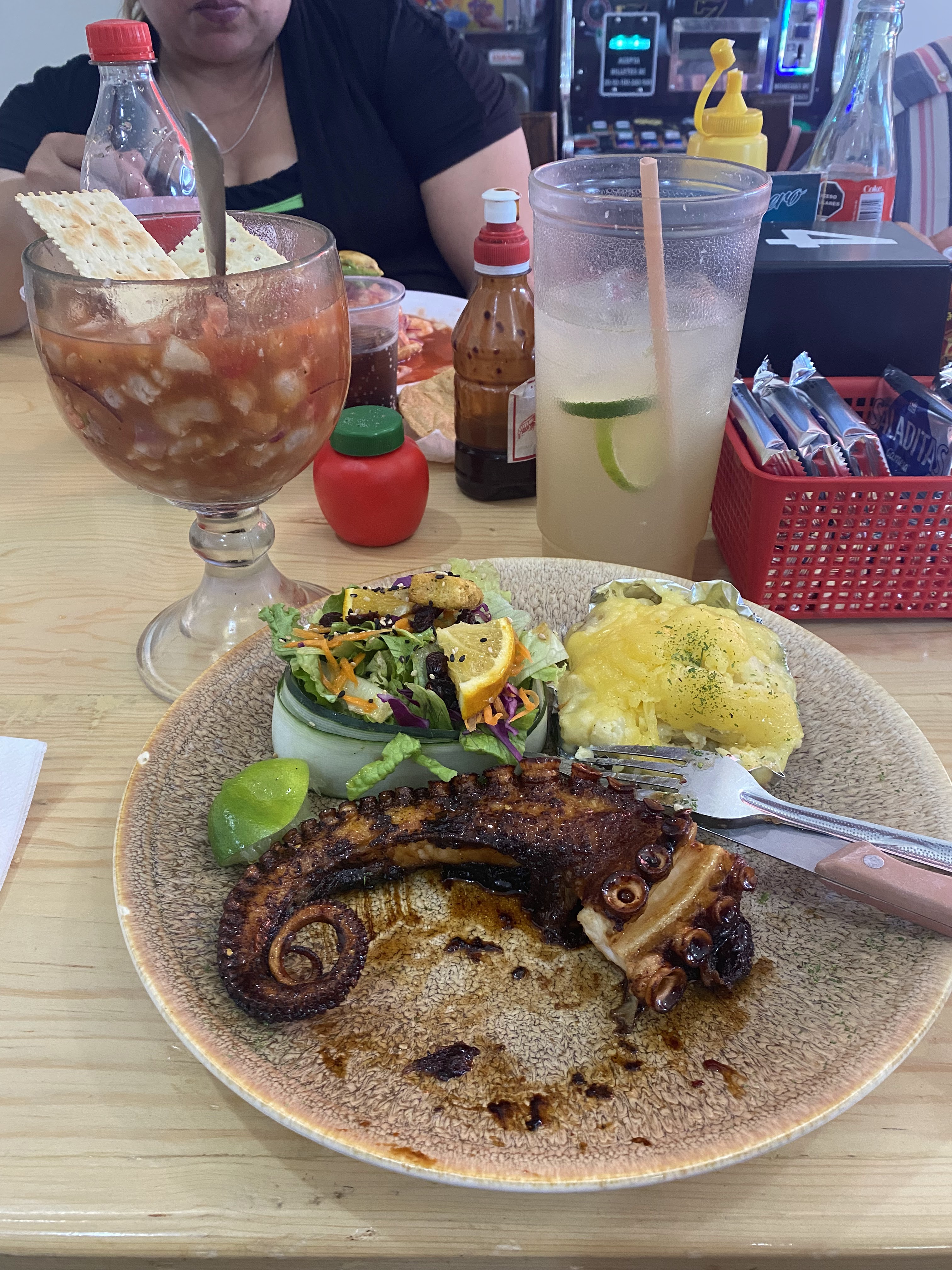 Mariscos El Güero image 9