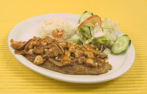 Mariscos la Bahía de Miguel Castro image 5