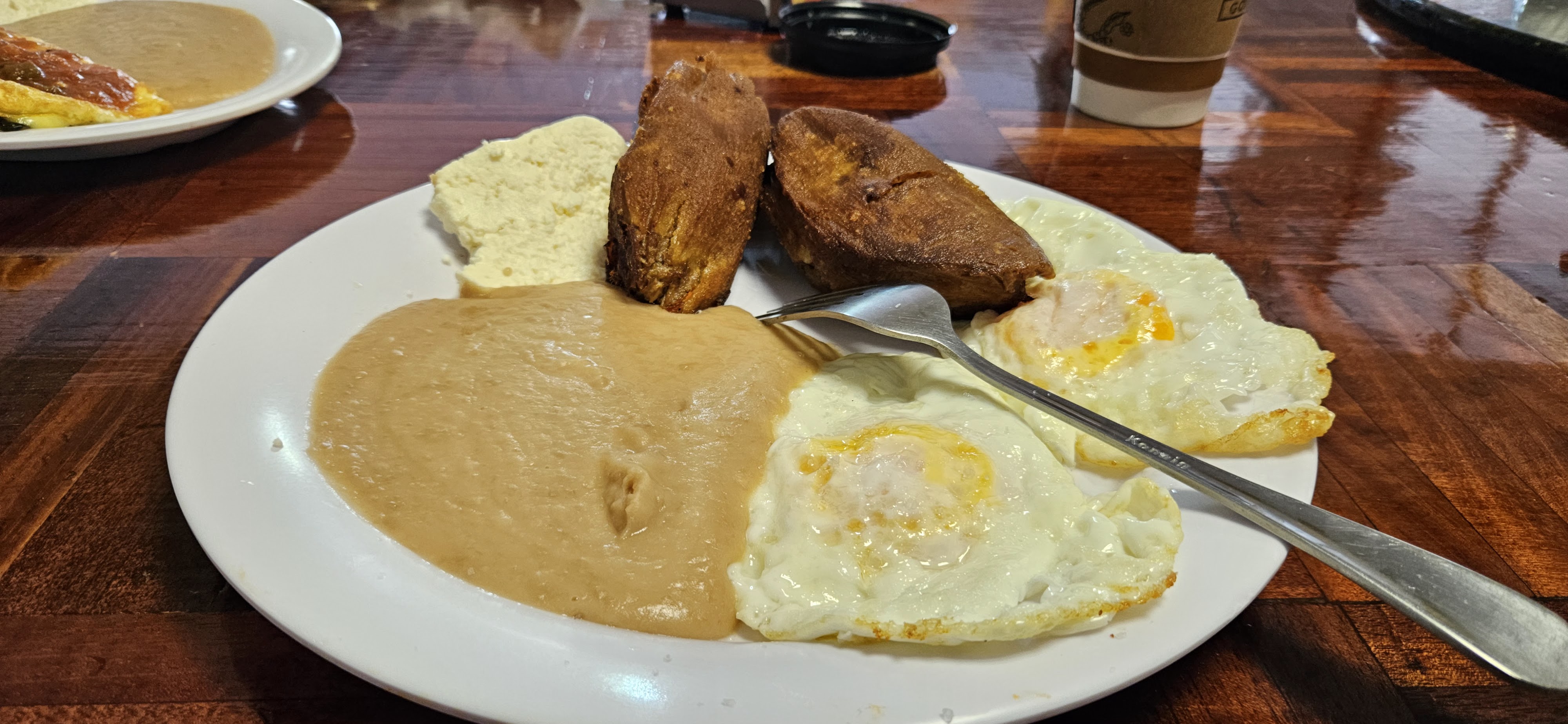 Rochin Crucero image 2