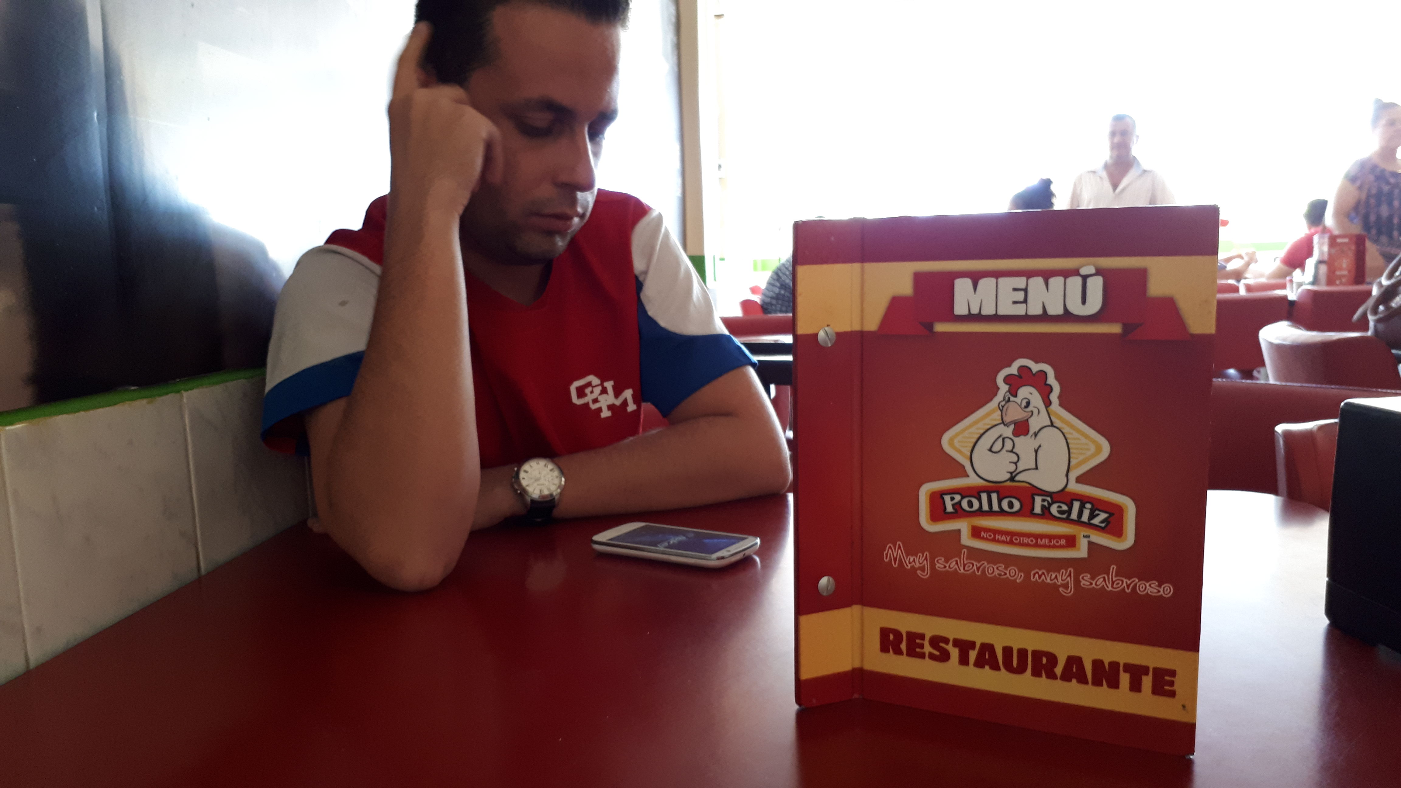 Pollo Felíz image 4