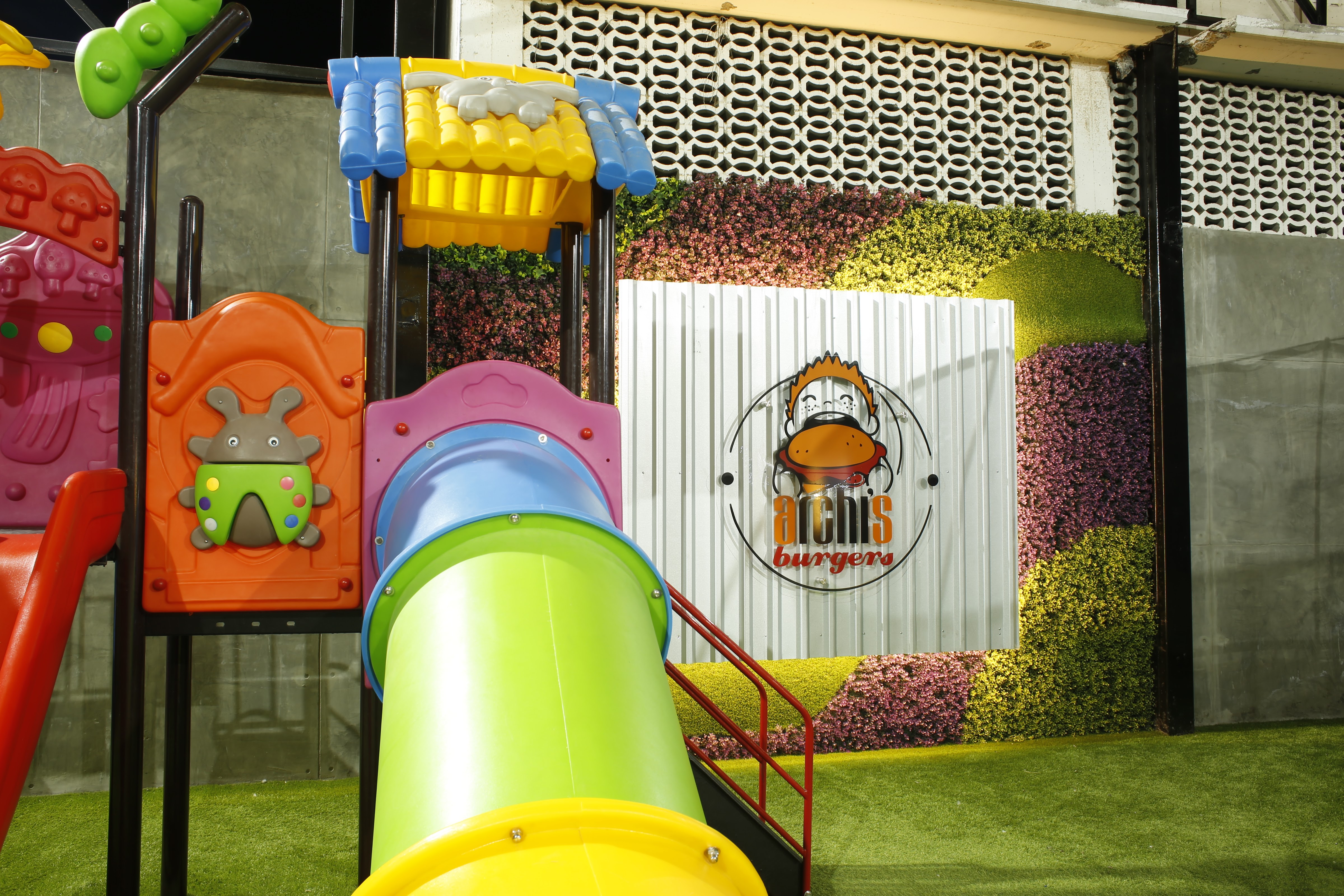 Archis Burgers image 6