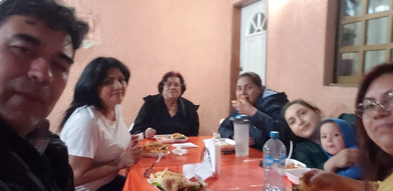 Hamburguesas Dacias (Salchipapas) image 5