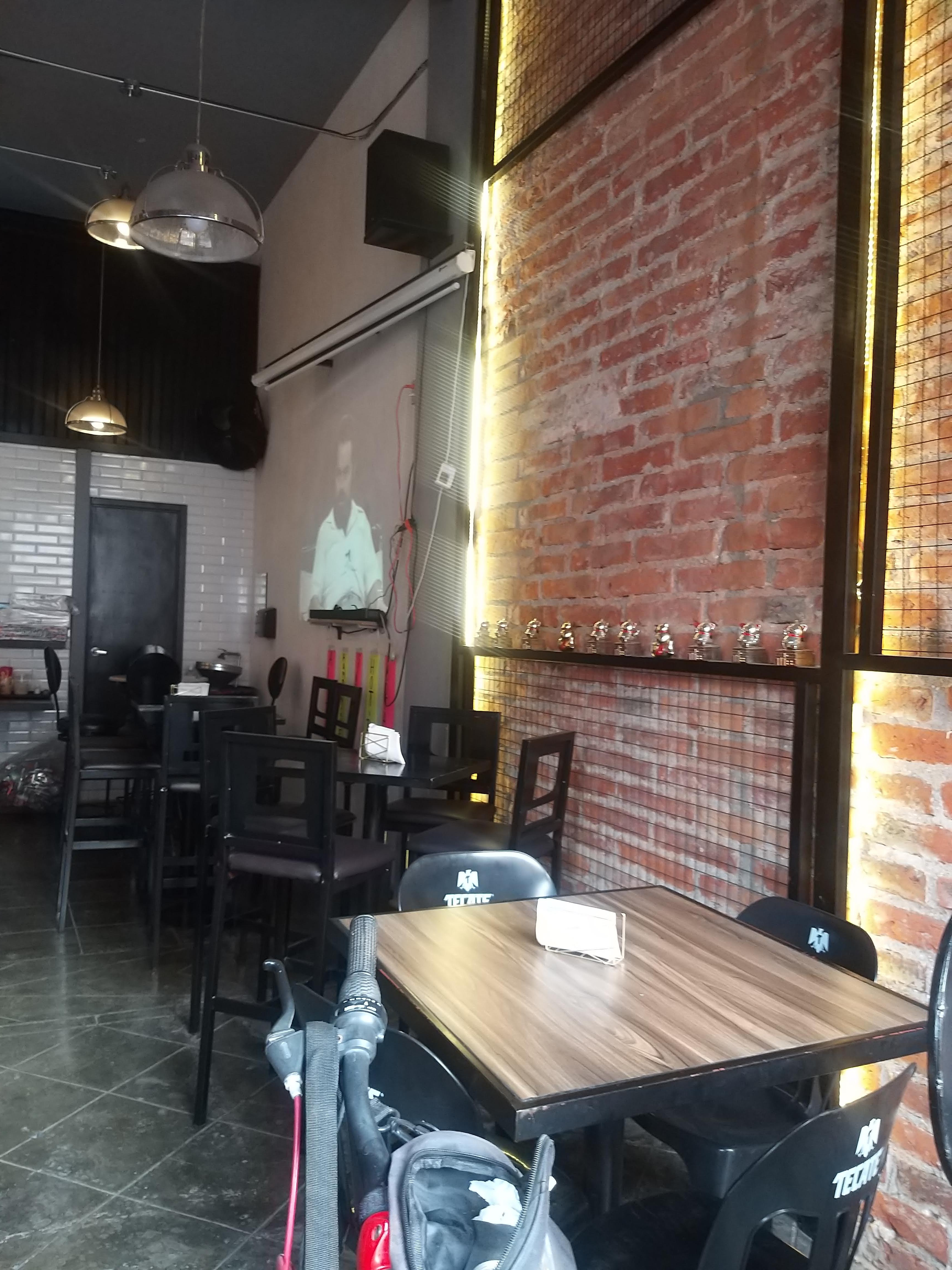 Restaurante The bronco image 1