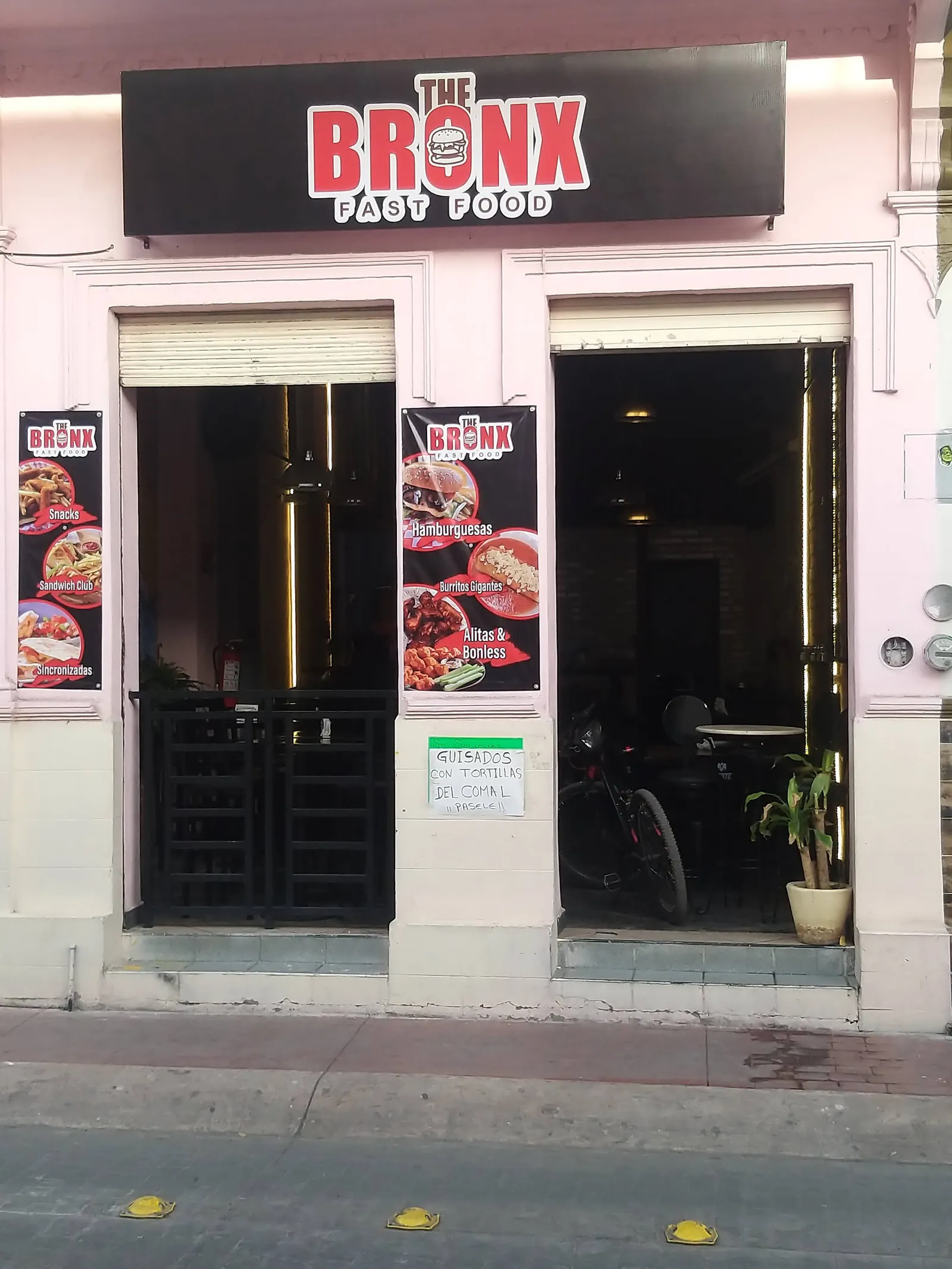 Restaurante The bronco image 2