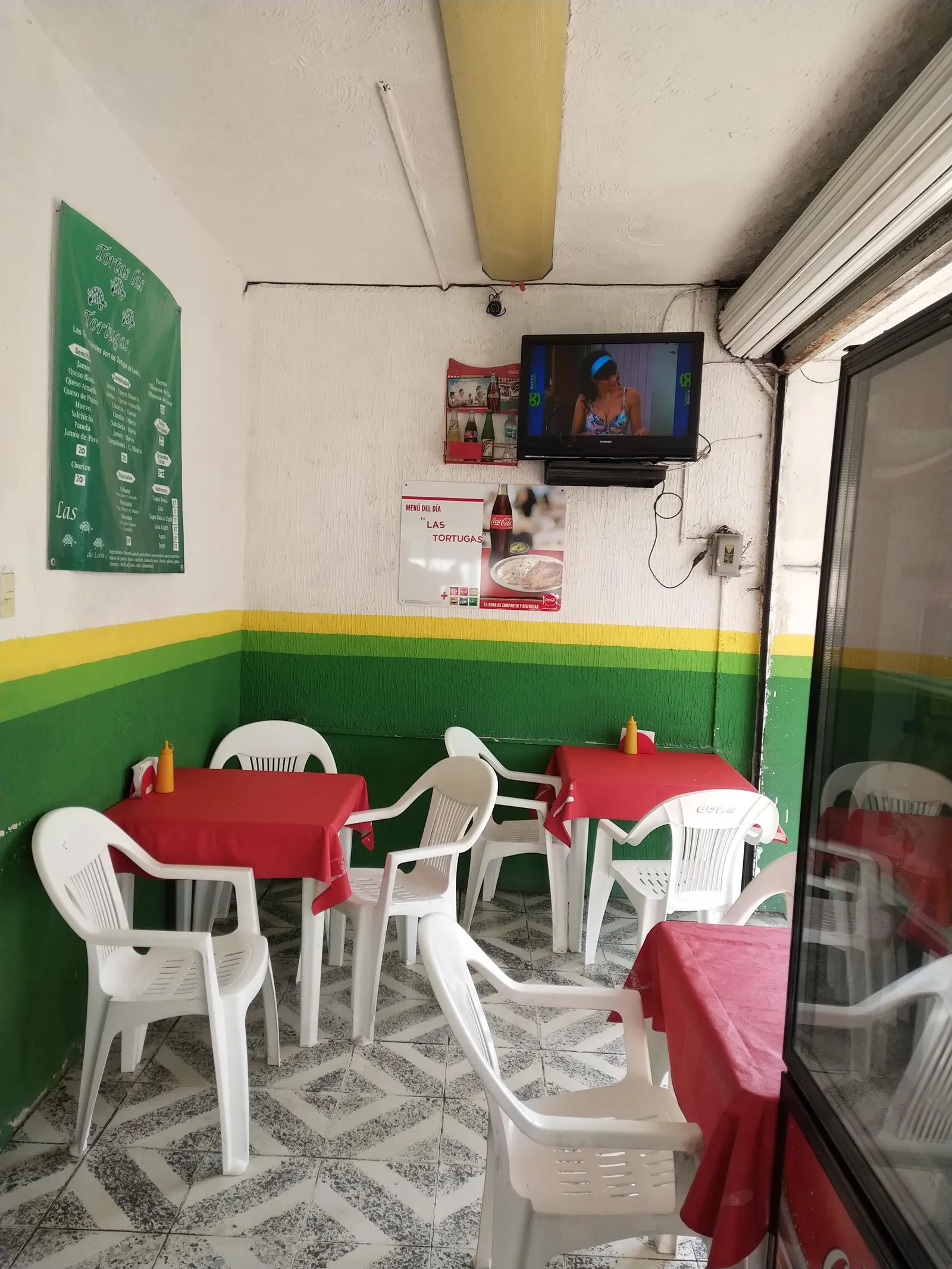Las Tortugas image 2