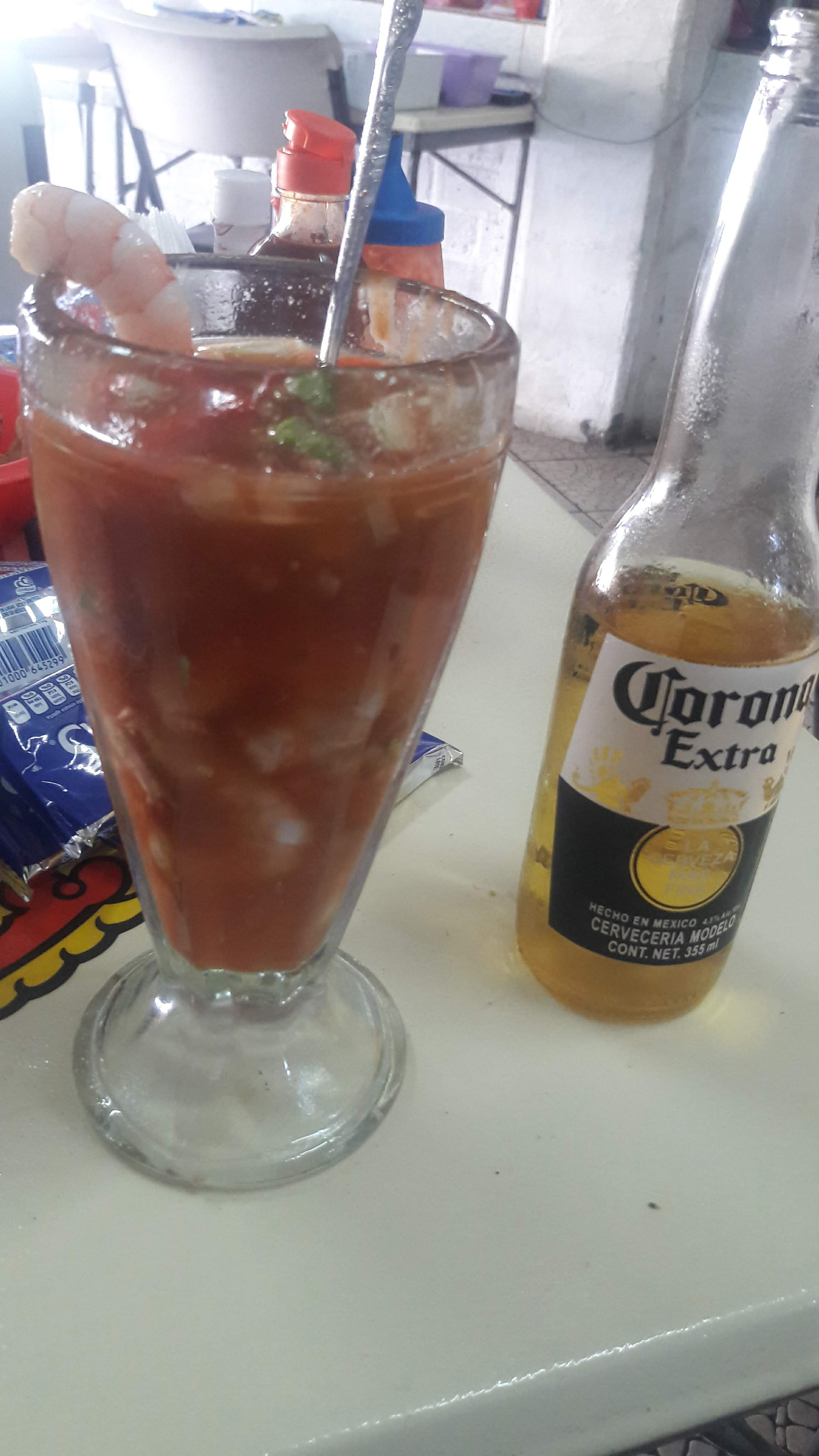 Mariscos Ymas Restaurant image 4