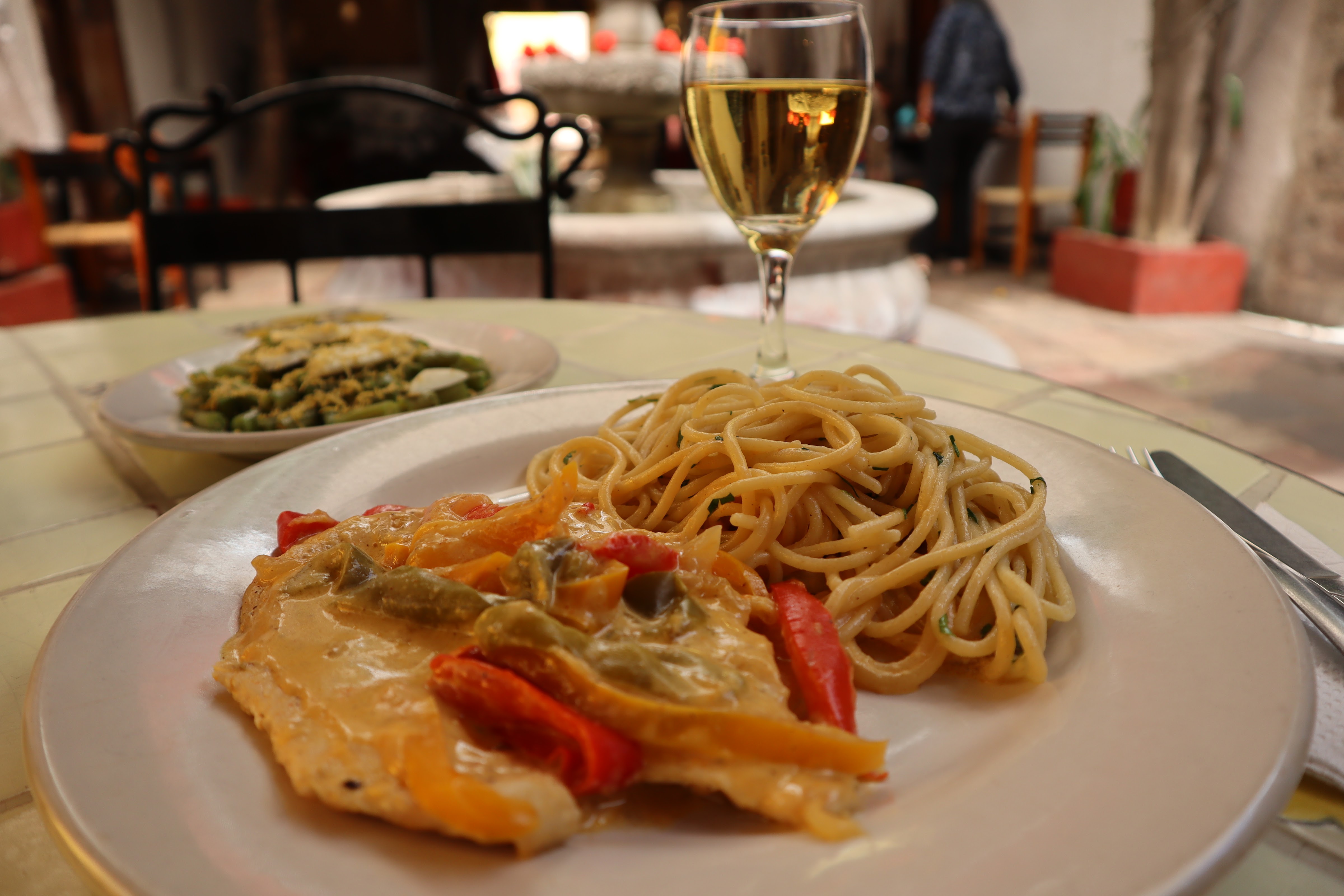 Café De La Parroquia image 3