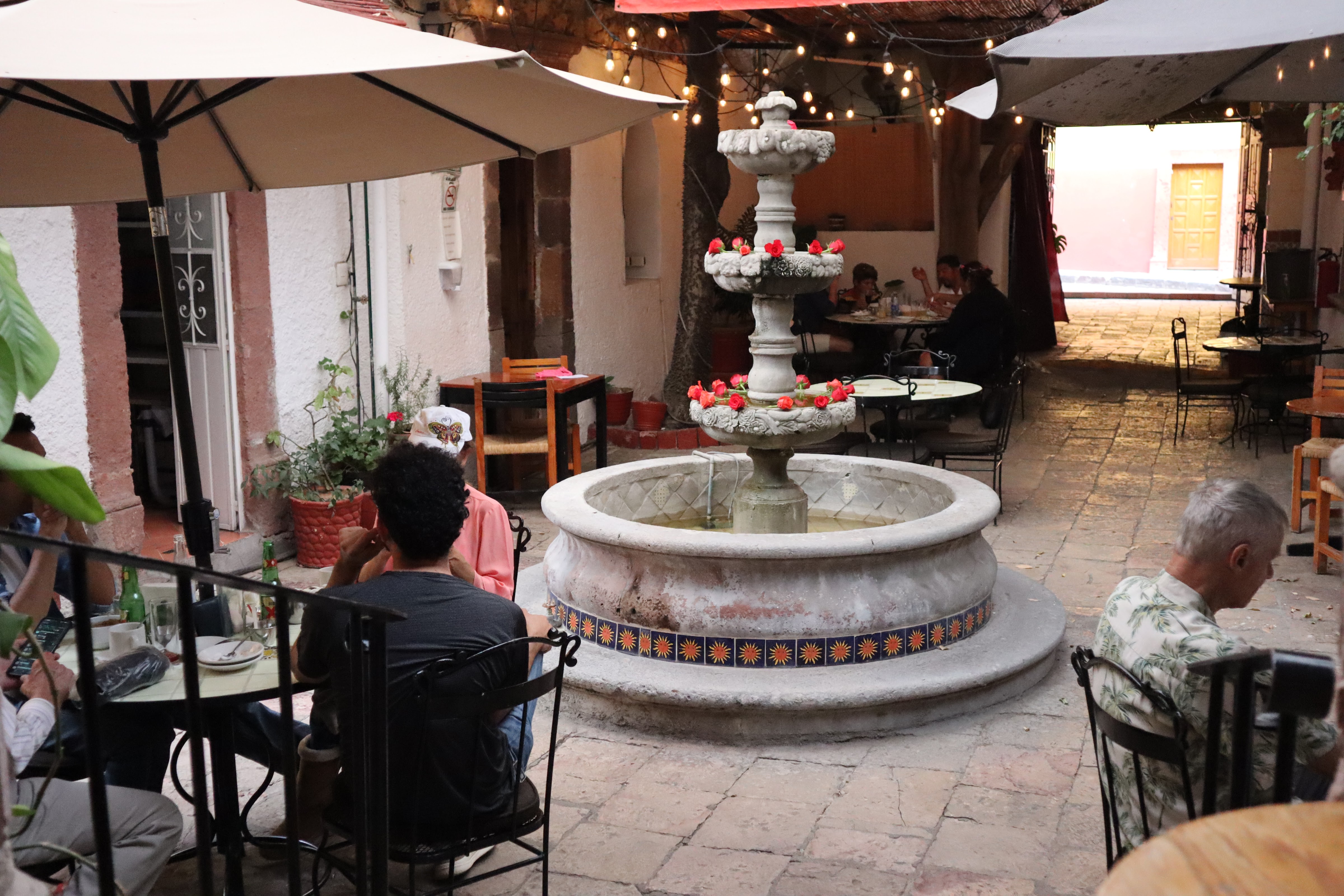 Café De La Parroquia image 8