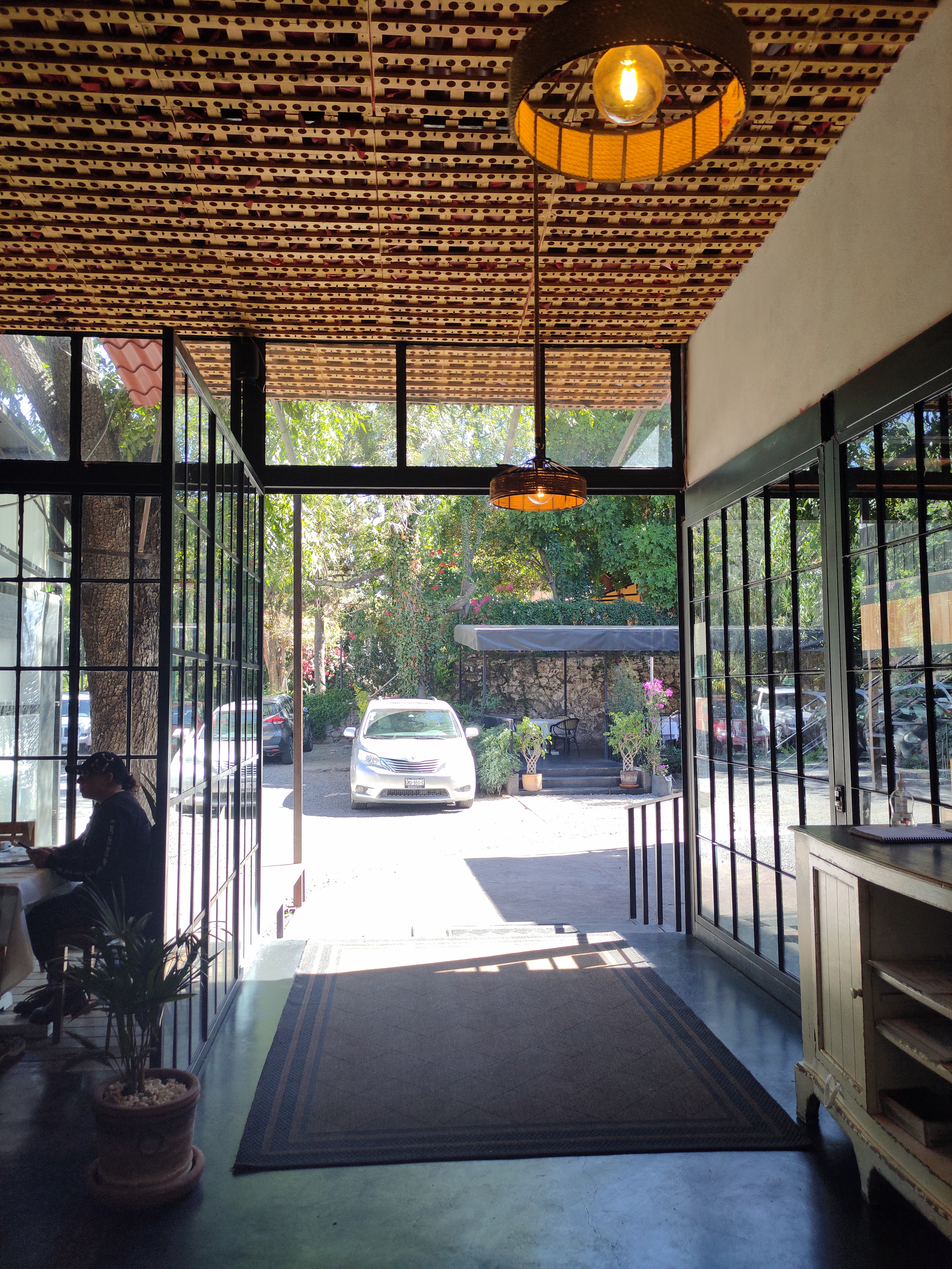 Mi Bistro 300 image 5