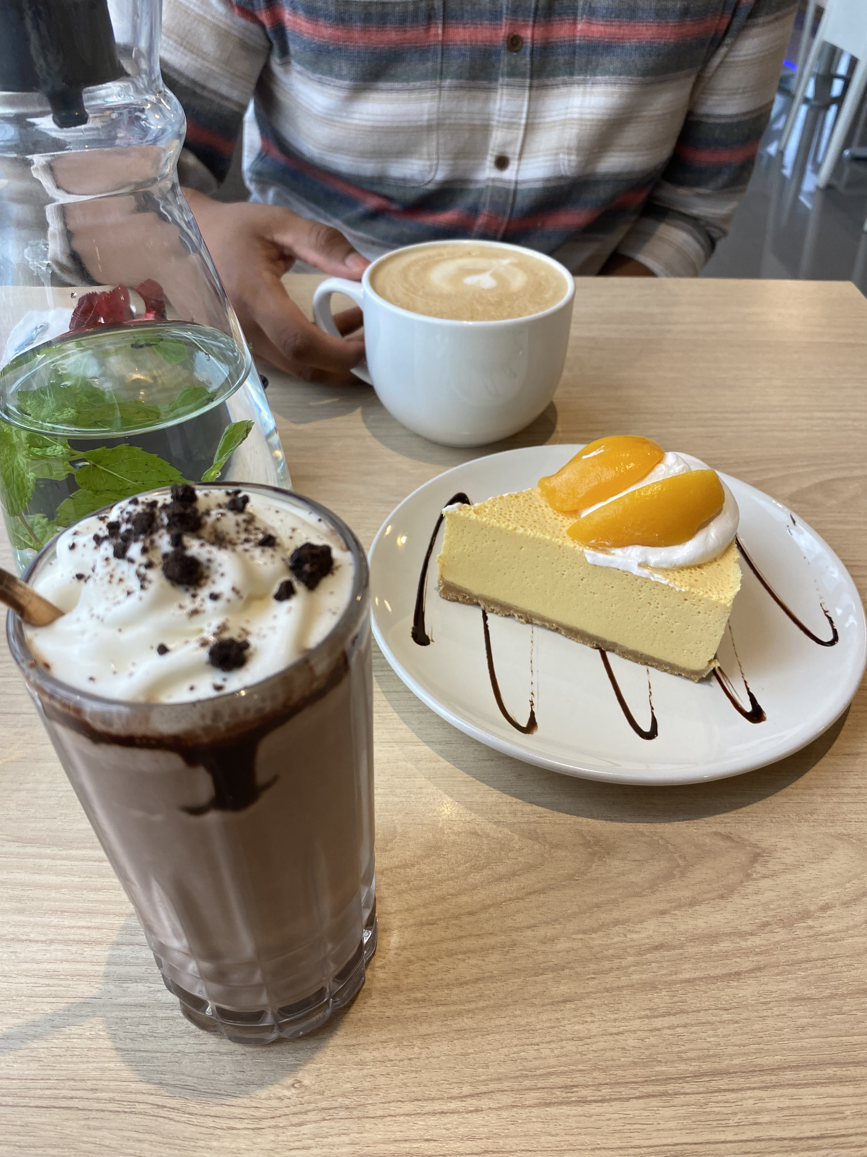 Malvarrosa Coffee & Food image 9