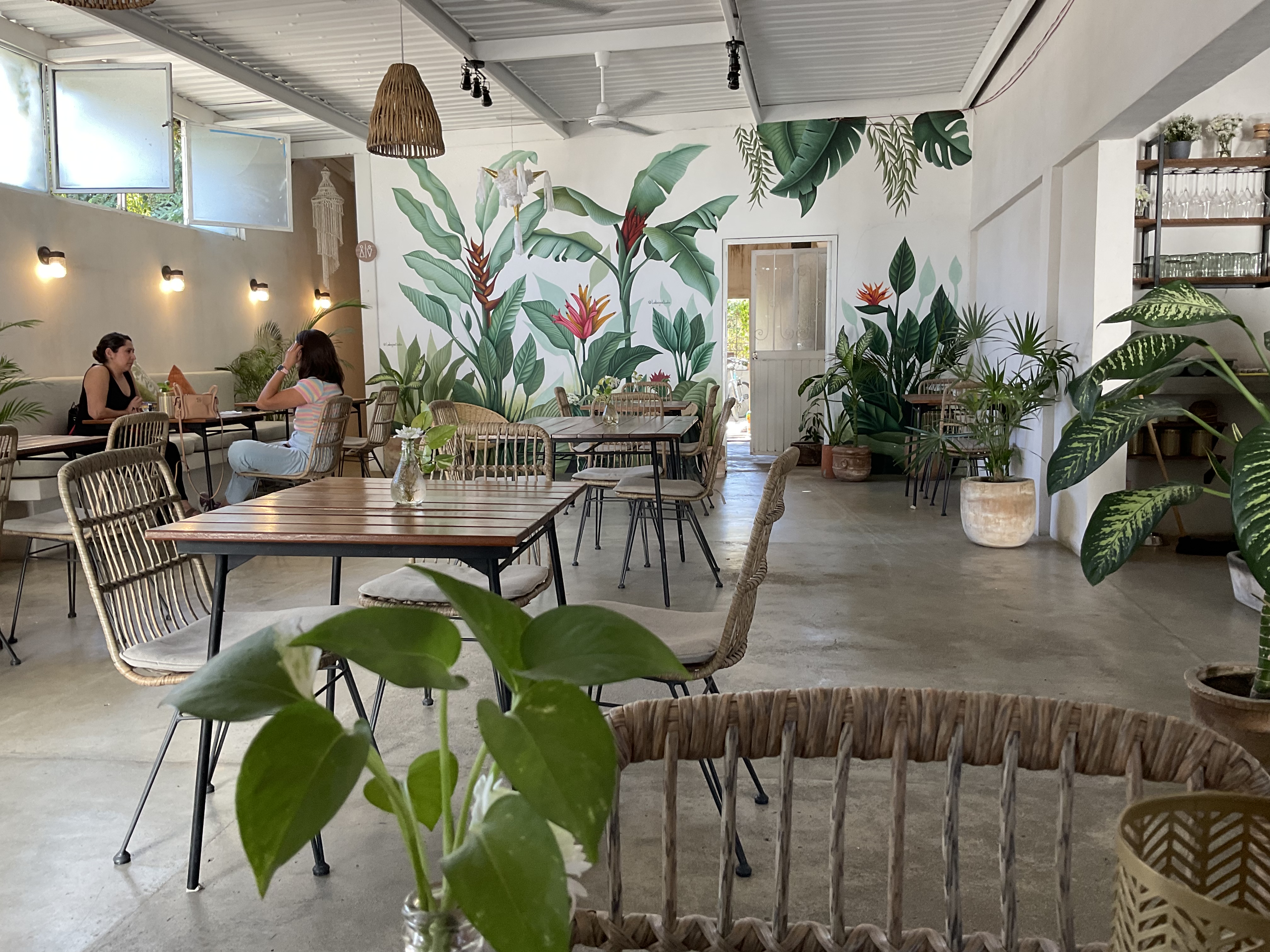 Antigua Café image 5