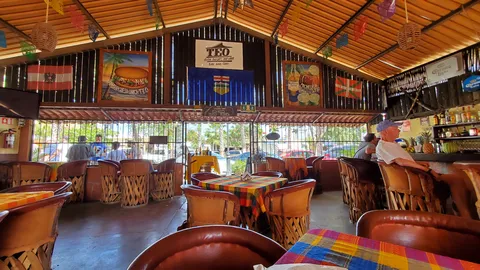 Teo Restaurant Bar and Grill image 1