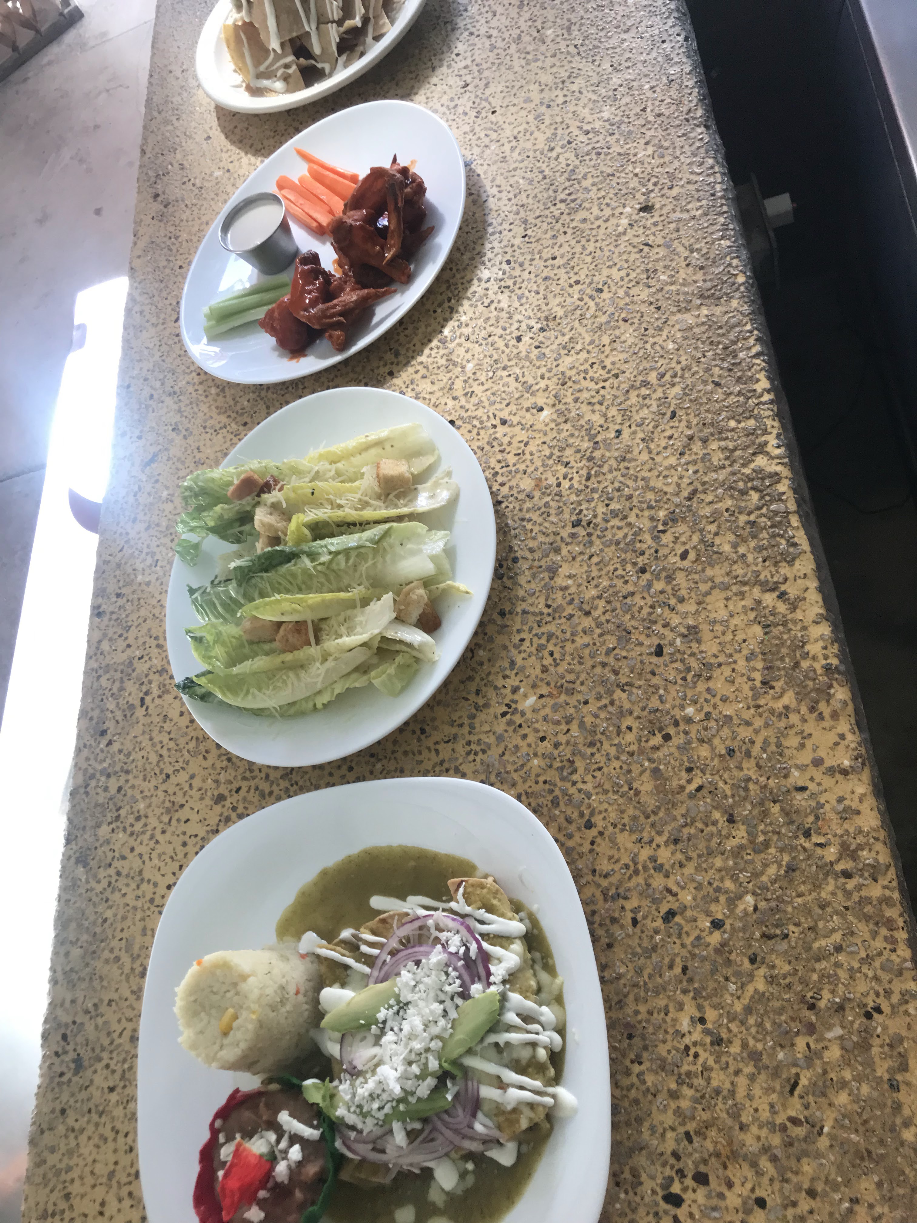 Teo Restaurant Bar and Grill image 2