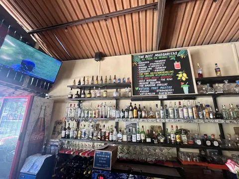 Teo Restaurant Bar and Grill image 3