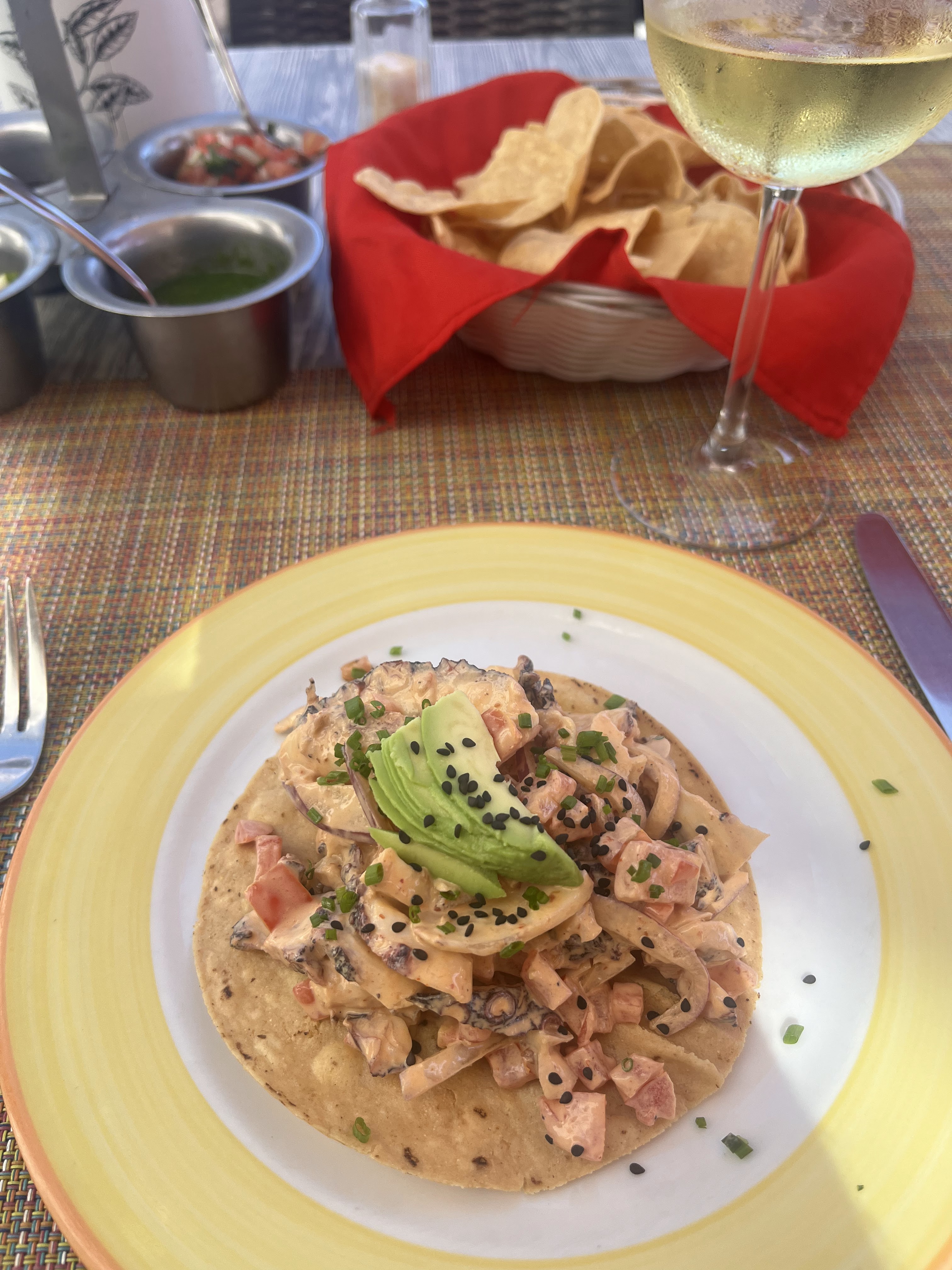 La Mexicana Restaurant y Cantina image 8