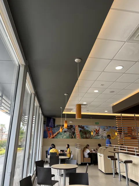 Carl's Jr. image 5