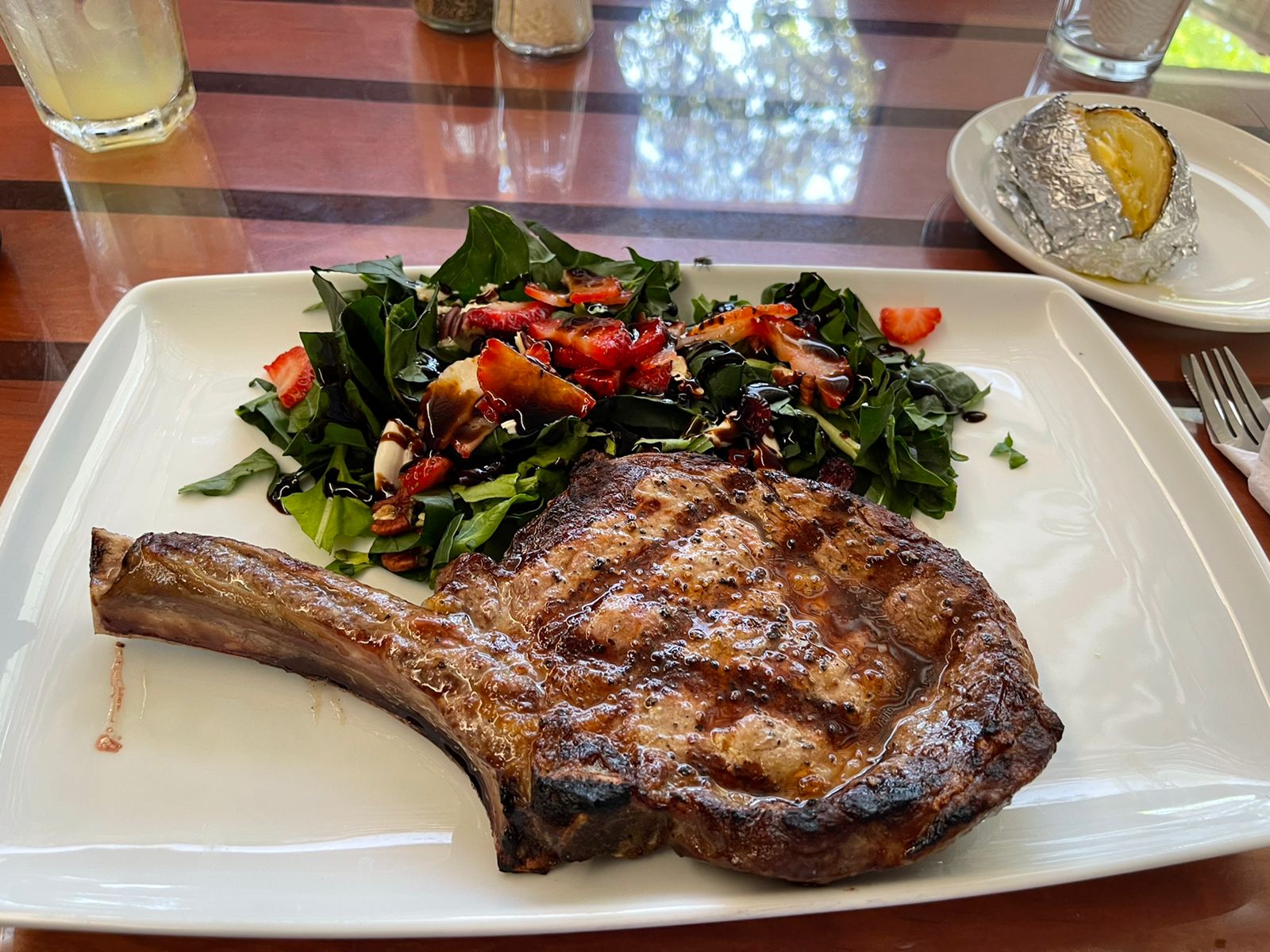 Dante's Restaurant and Rib Shack image 9