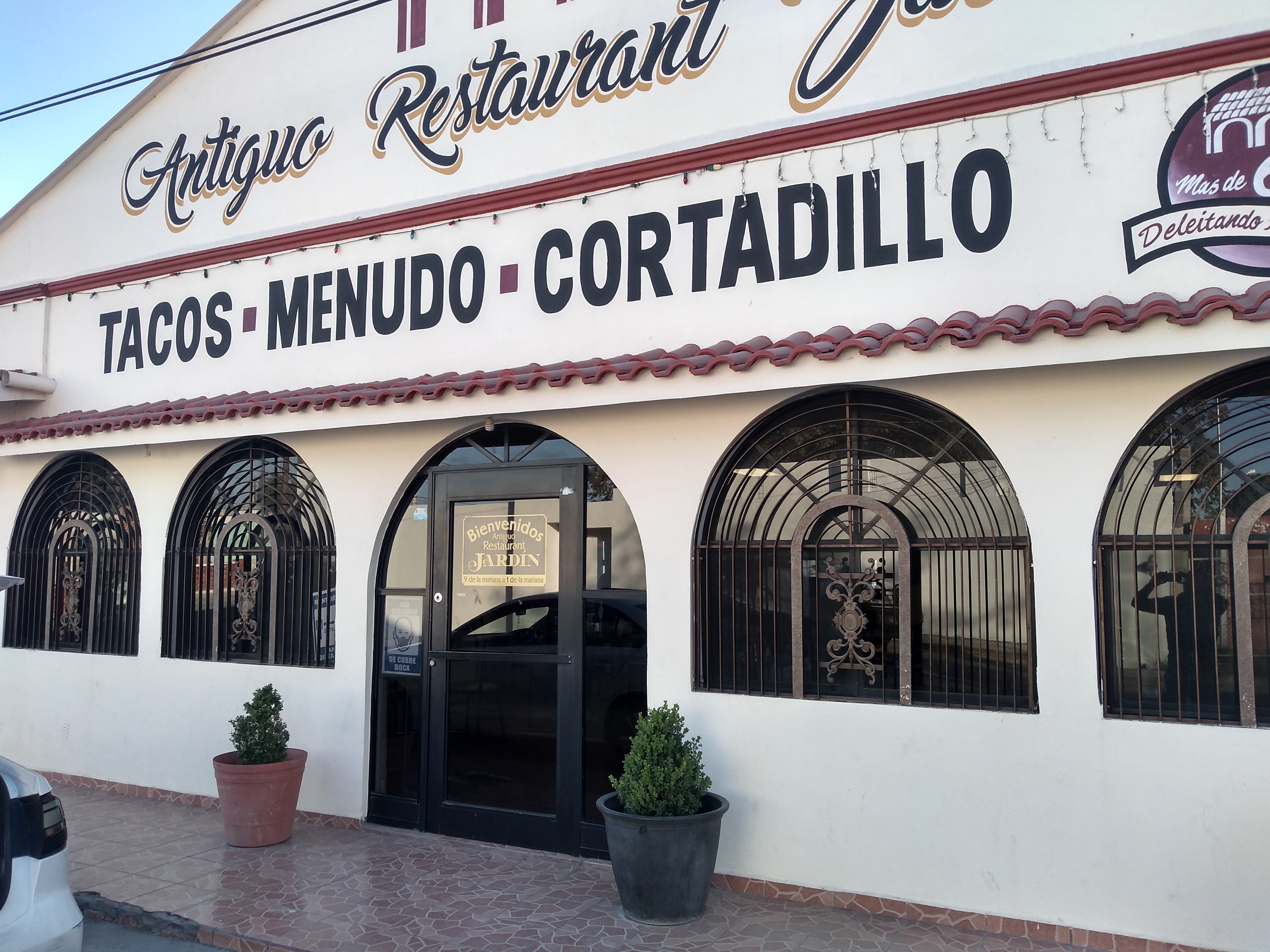 Antiguo Restaurant Jardin image 1